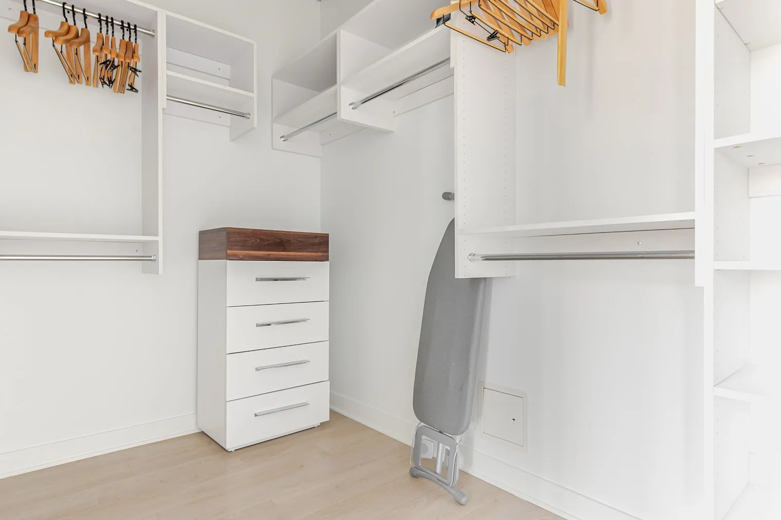 311 W Illinois St   60654 60654-3Eleven-unit#ID1247-Chicago-IL