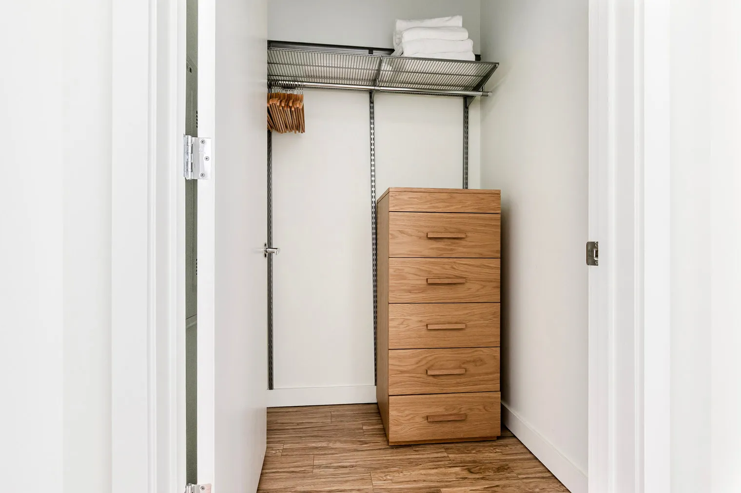 165 N Desplaines St   60661 60661-Emme-unit#ID1274-Chicago-IL