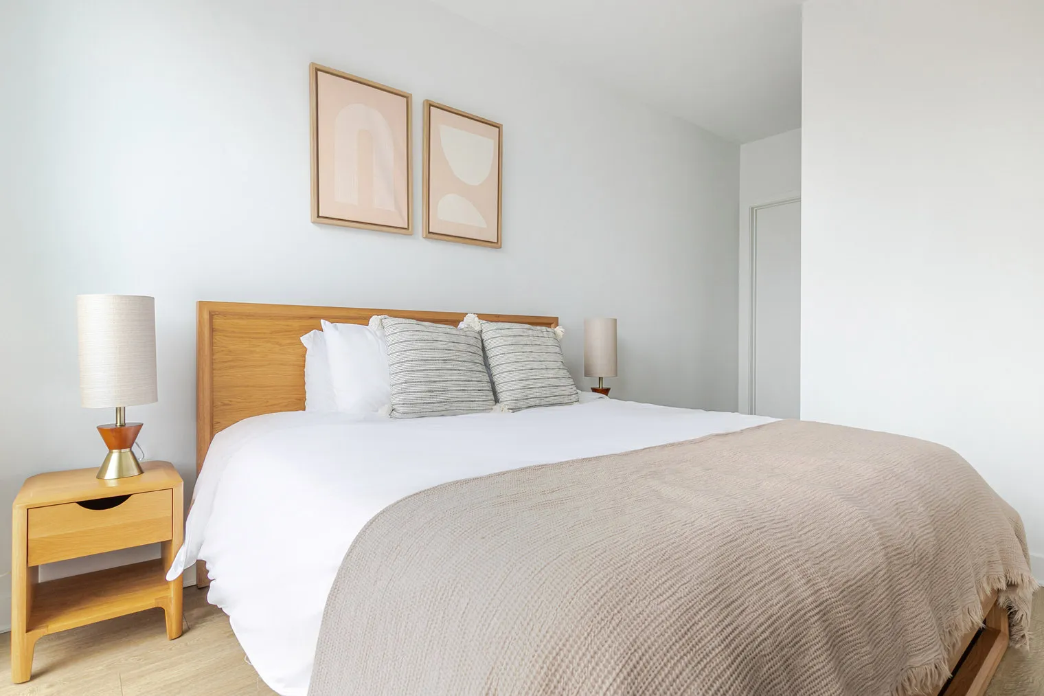 201 N Garland Ct   60601 60601-Mila-unit#ID1392-Chicago-IL