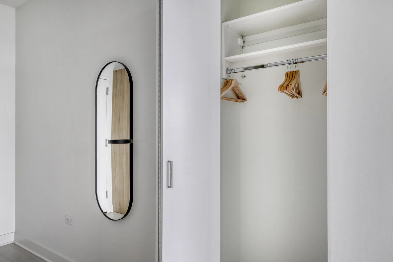 1035 W Van Buren St   60607 60607-Landmark West Loop-unit#ID522-Chicago-IL