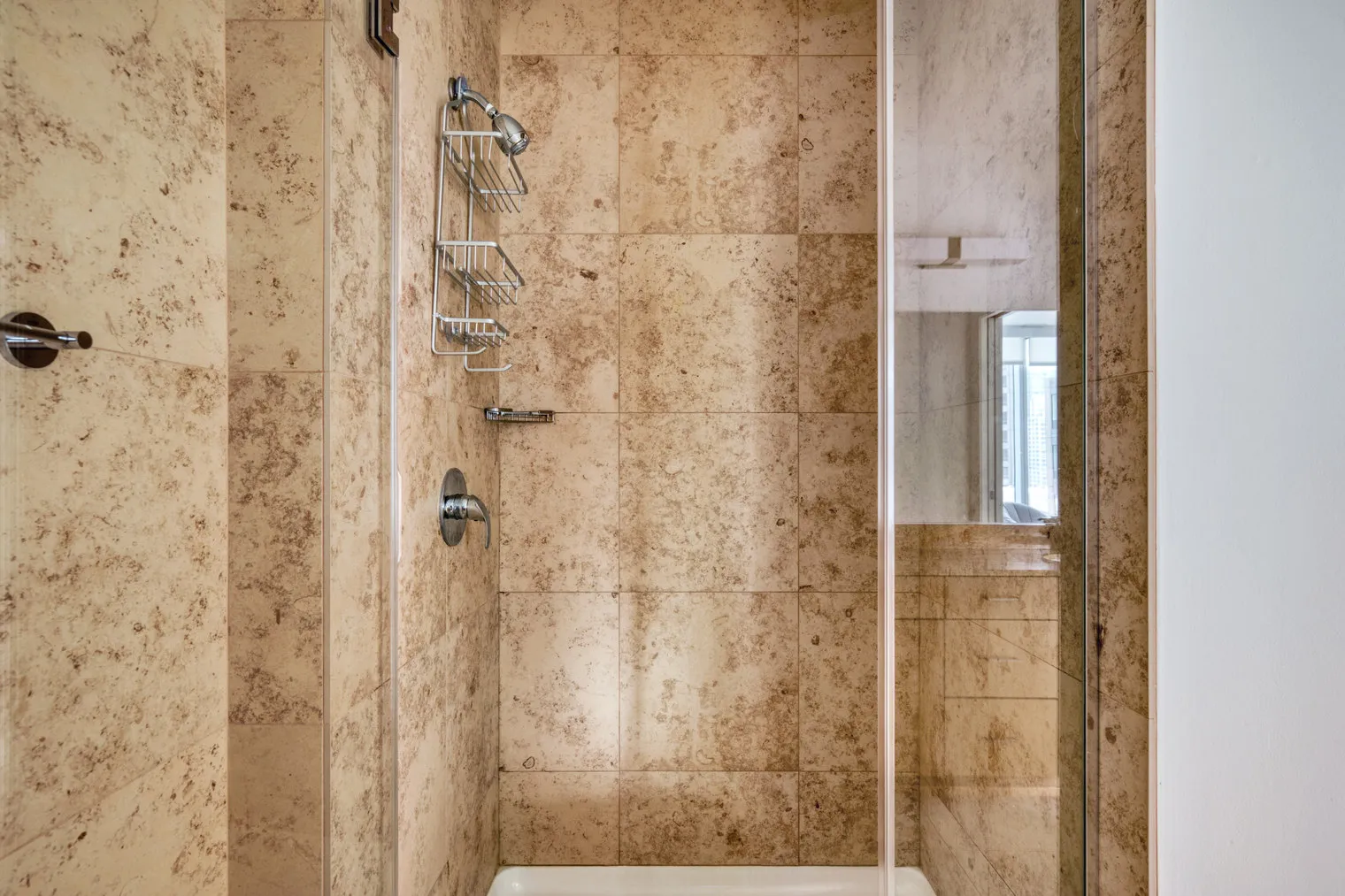200 E Illinois St   60611 60611- Aston-unit#ID880-Chicago-IL