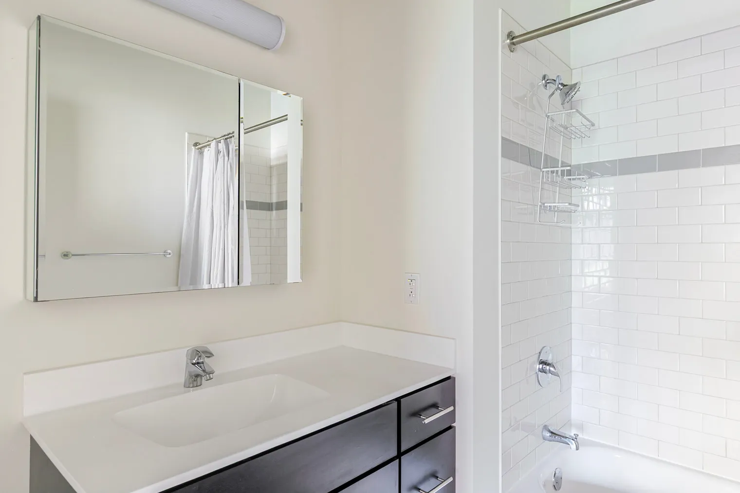 601 W Jackson Blvd 60661 60661-Jeff Jack-unit#ID1329-Chicago-IL