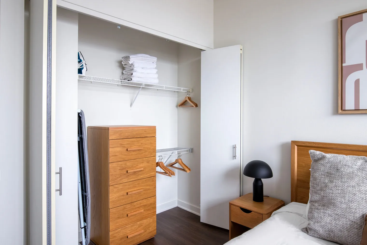 910 W Huron St   60642 60642-Mondial-unit#id1023-Chicago-IL