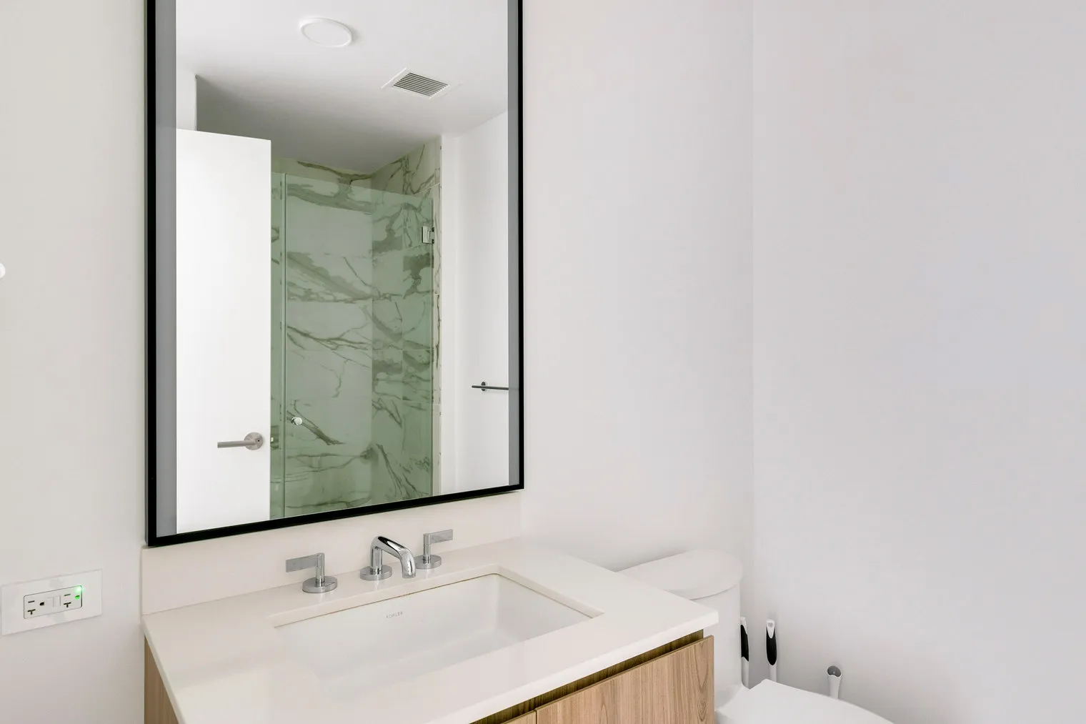 1000 S Michigan Ave   60605 60605-1000M-unit#ID1286-Chicago-IL