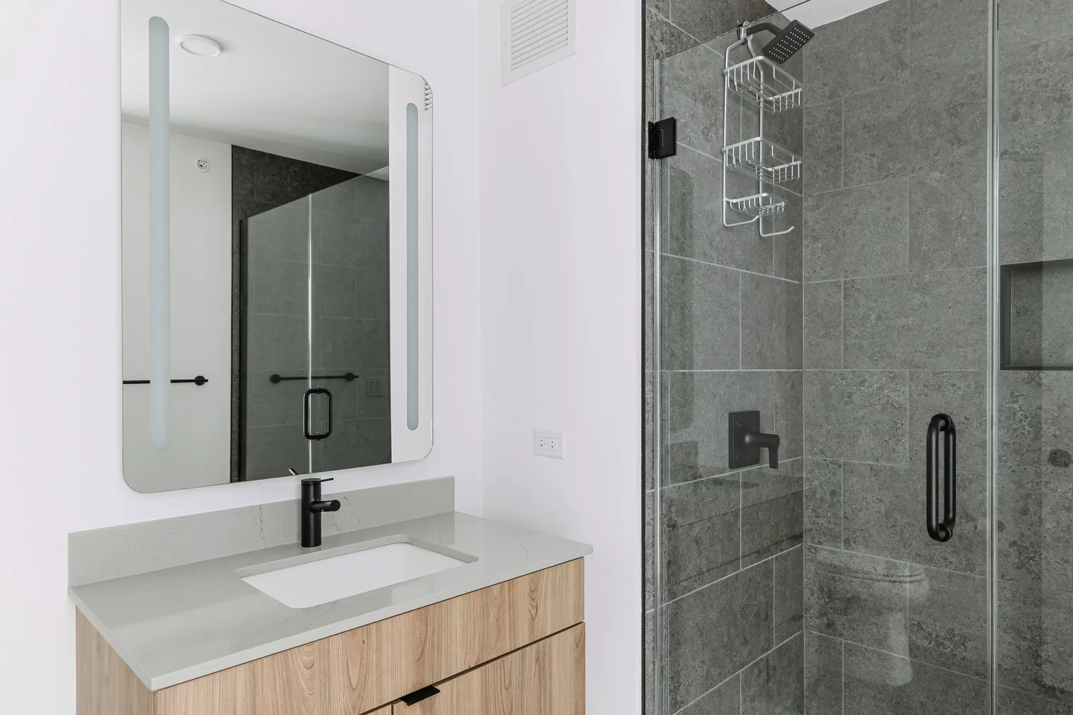 535 N St Clair St 60611 60611-Saint Grand-unit#ID1147-Chicago-IL