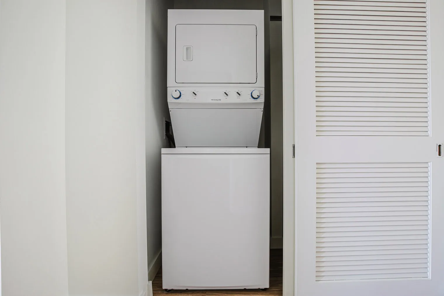 165 N Desplaines St   60661 60661-Emme-unit#ID1180-Chicago-IL