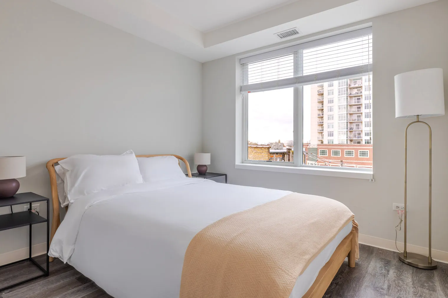6149 N Broadway   60660 60660-The Edge-unit#ID1272-Chicago-IL