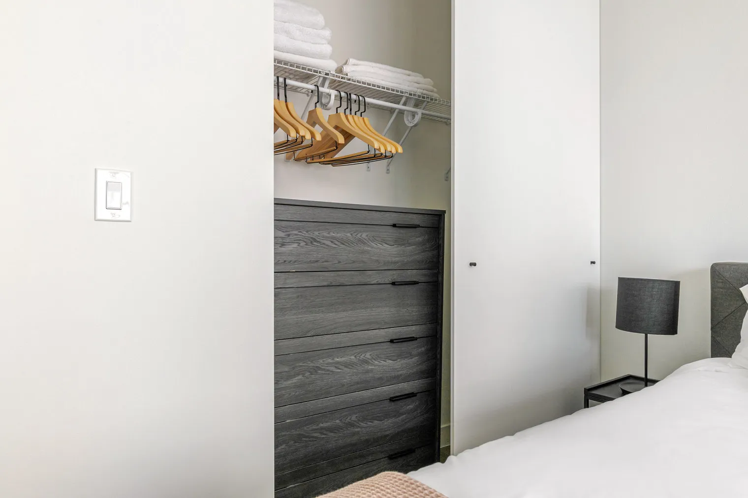 21 E Chestnut St   60611 60611-21 E Chestnut-unit#ID1391-Chicago-IL