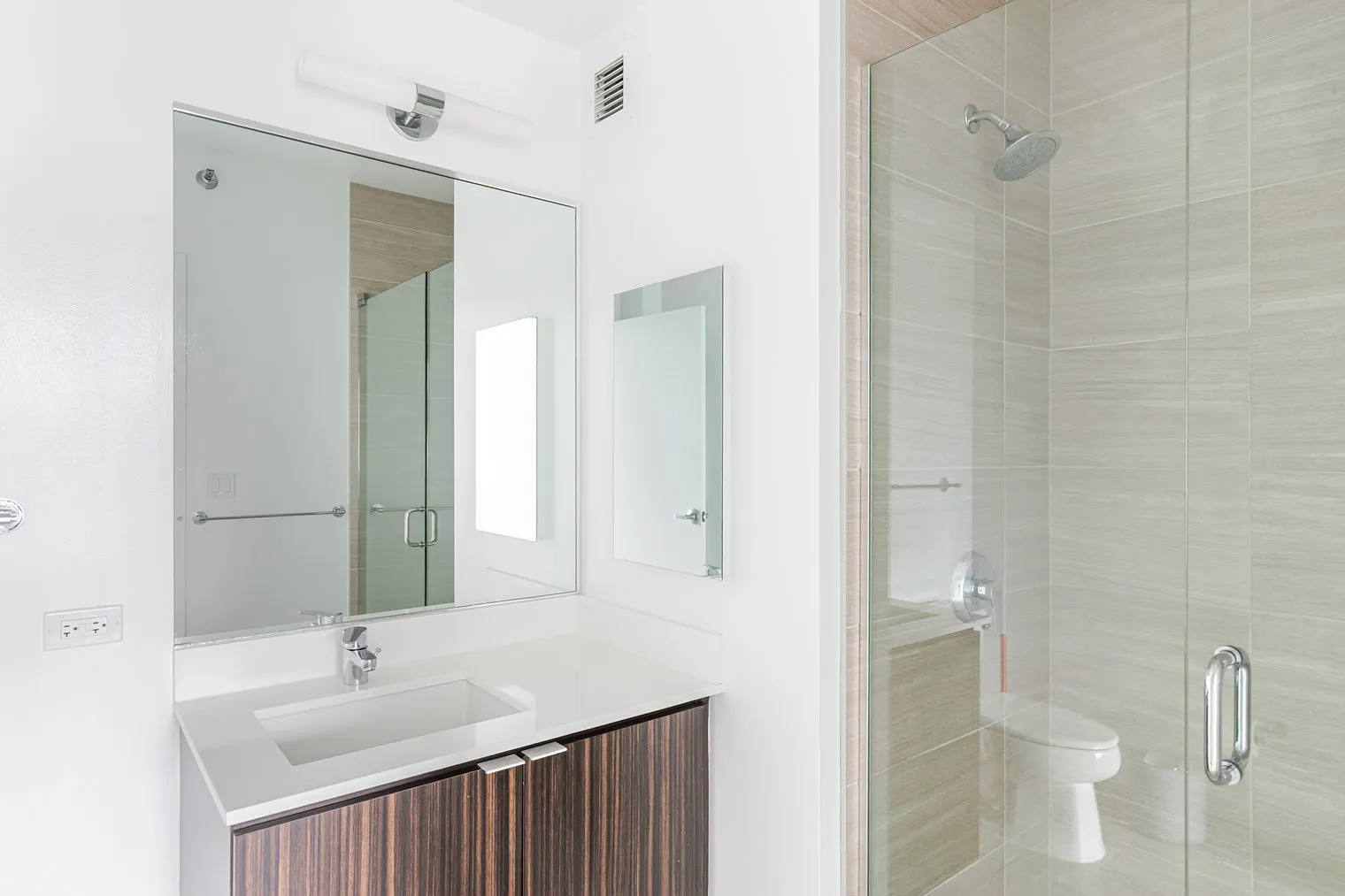 201 N Garland Ct   60601 60601-Mila-unit#ID1392-Chicago-IL