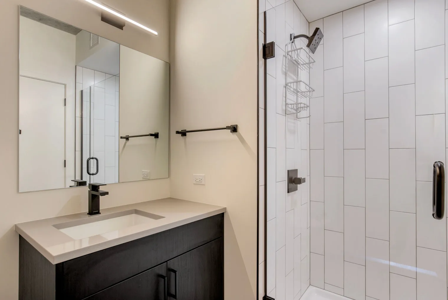 751 N Hudson Ave 60654 60654-Hugo II-unit#ID1040-Chicago-IL