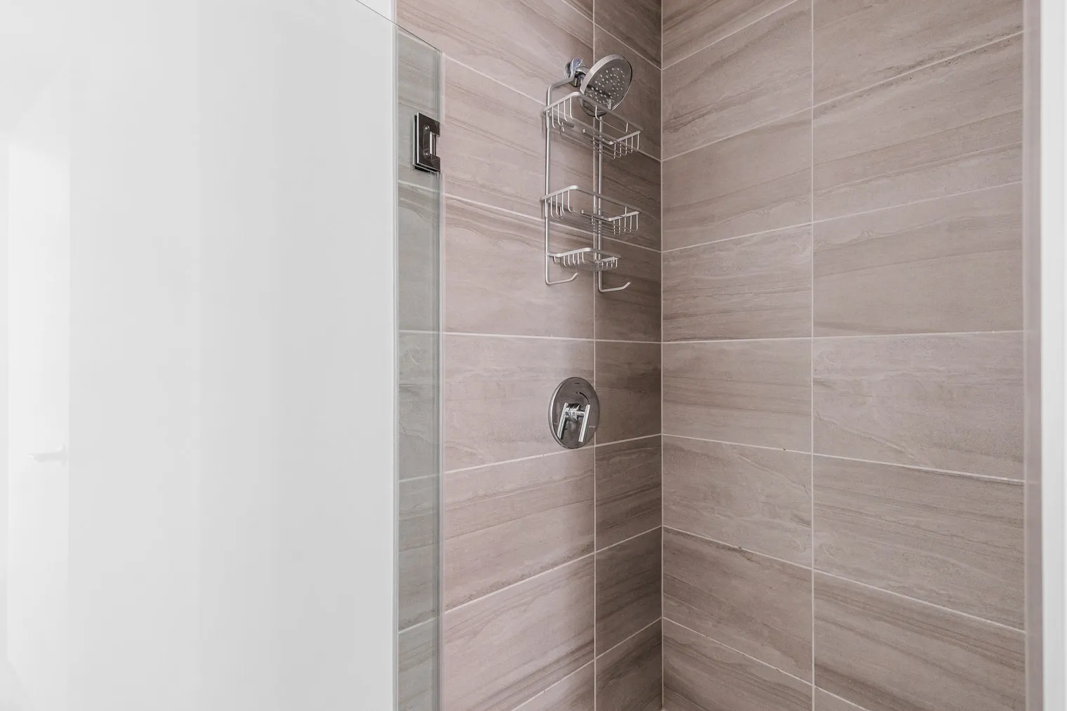 460 W Ave 60654 60654-Common 808-unit#ID1351-Chicago-IL