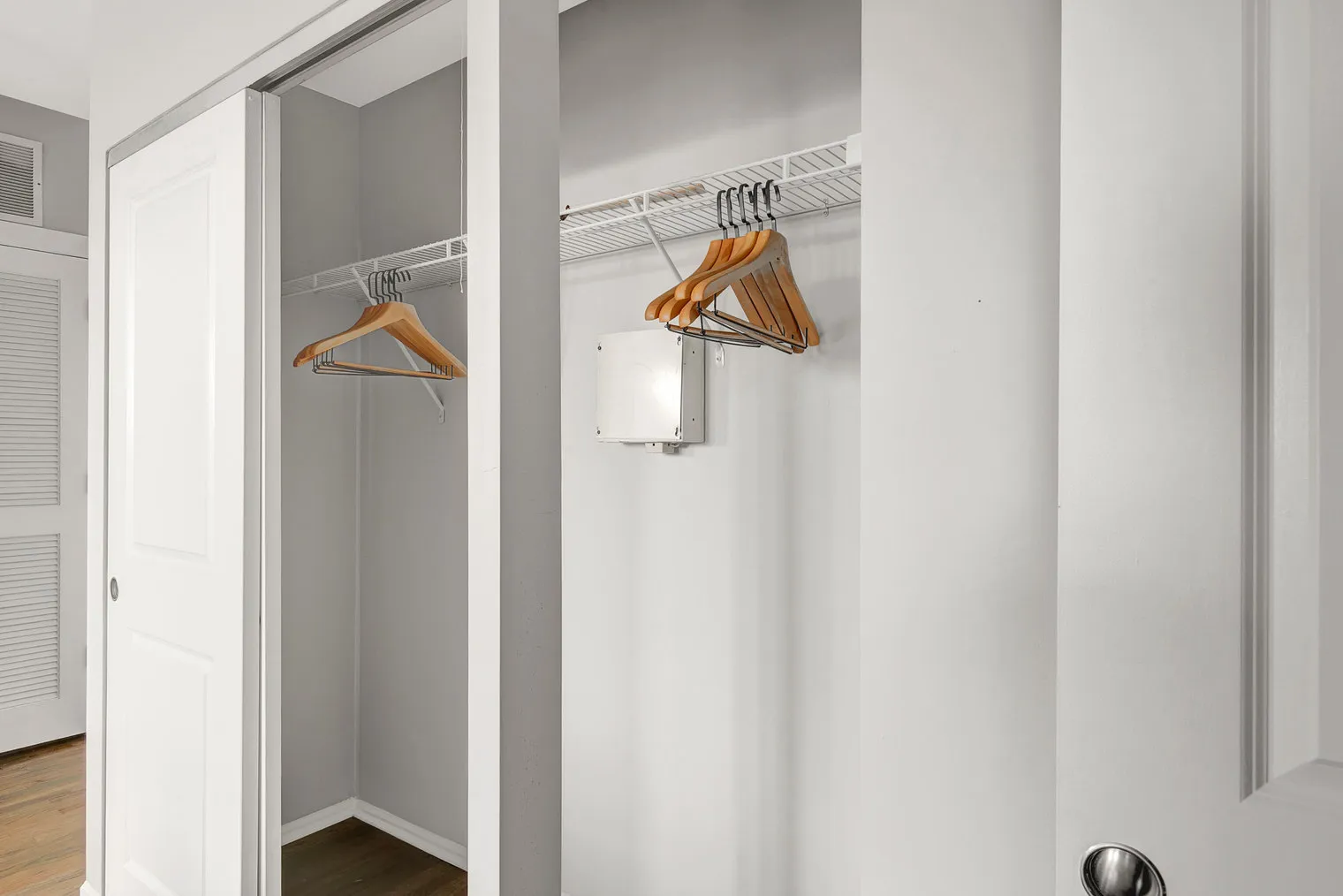 911 W School St   60657 60657-3264 N. Clark-unit#ID472-Chicago-IL