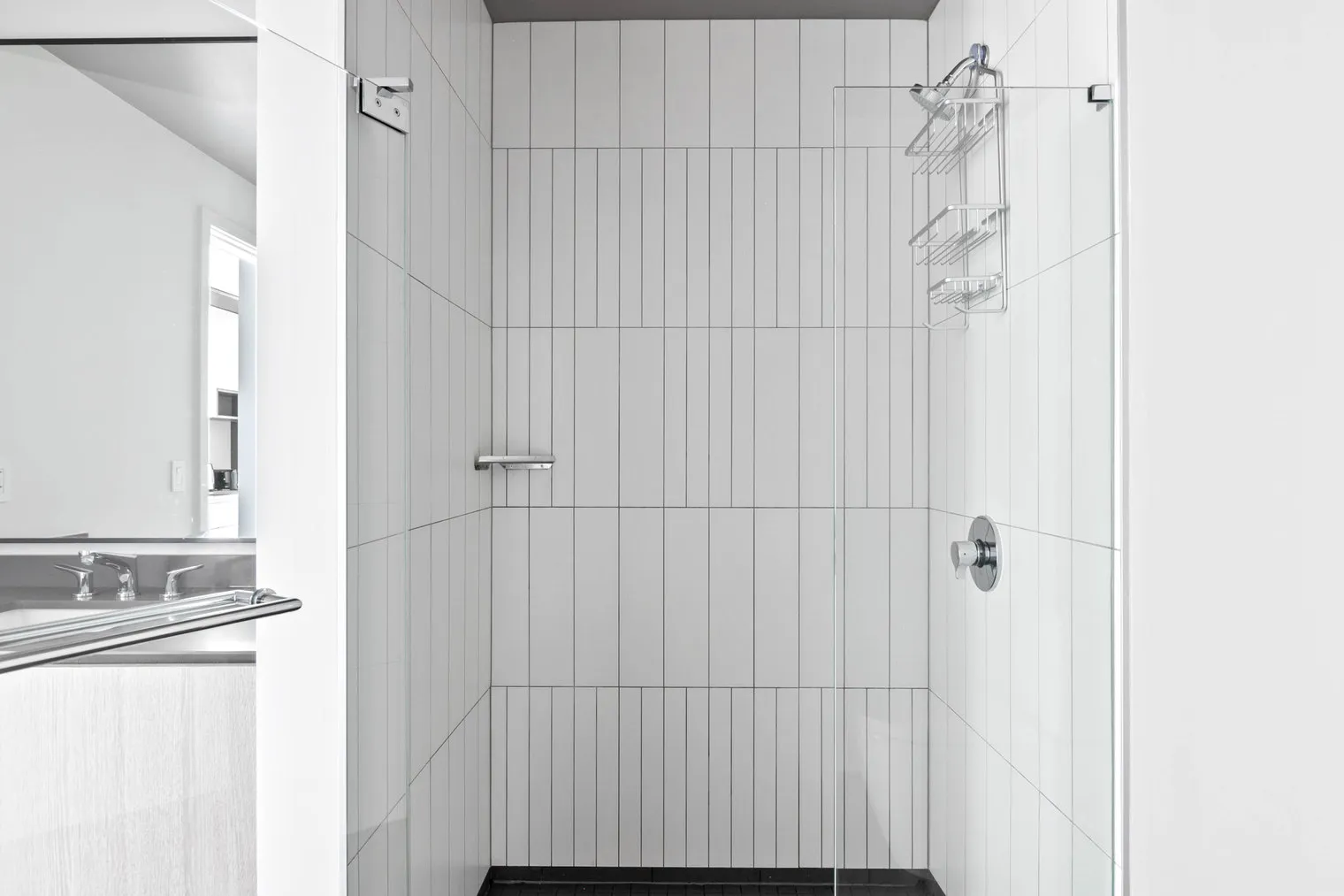 1210 S INDIANA AVE 60605- NEMA-unit#ID744-Chicago-IL