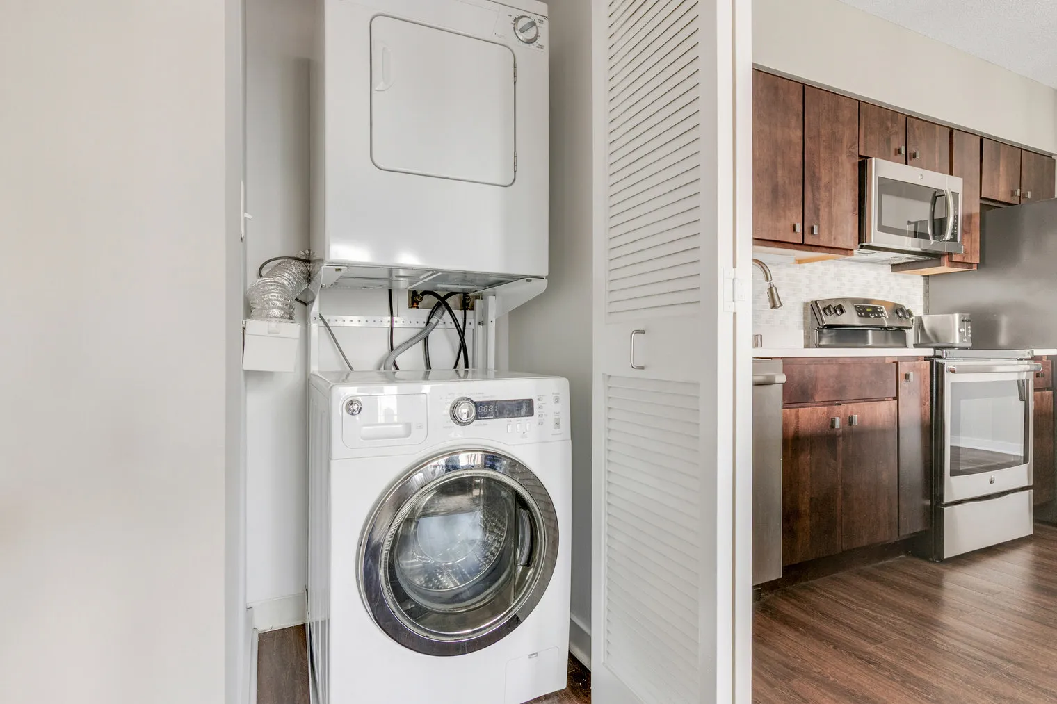 121 W Chestnut St   60610 60610-Chestnut Tower-unit#ID1290-Chicago-IL
