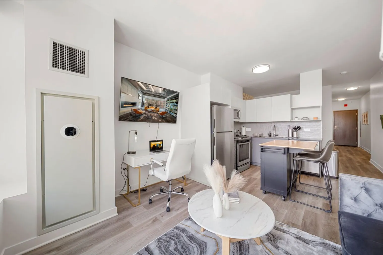 347 S Clark St   60604 60604-Building South Clark Street - first-class-rentals-llc-unit#ID1321203P-Chicago-IL