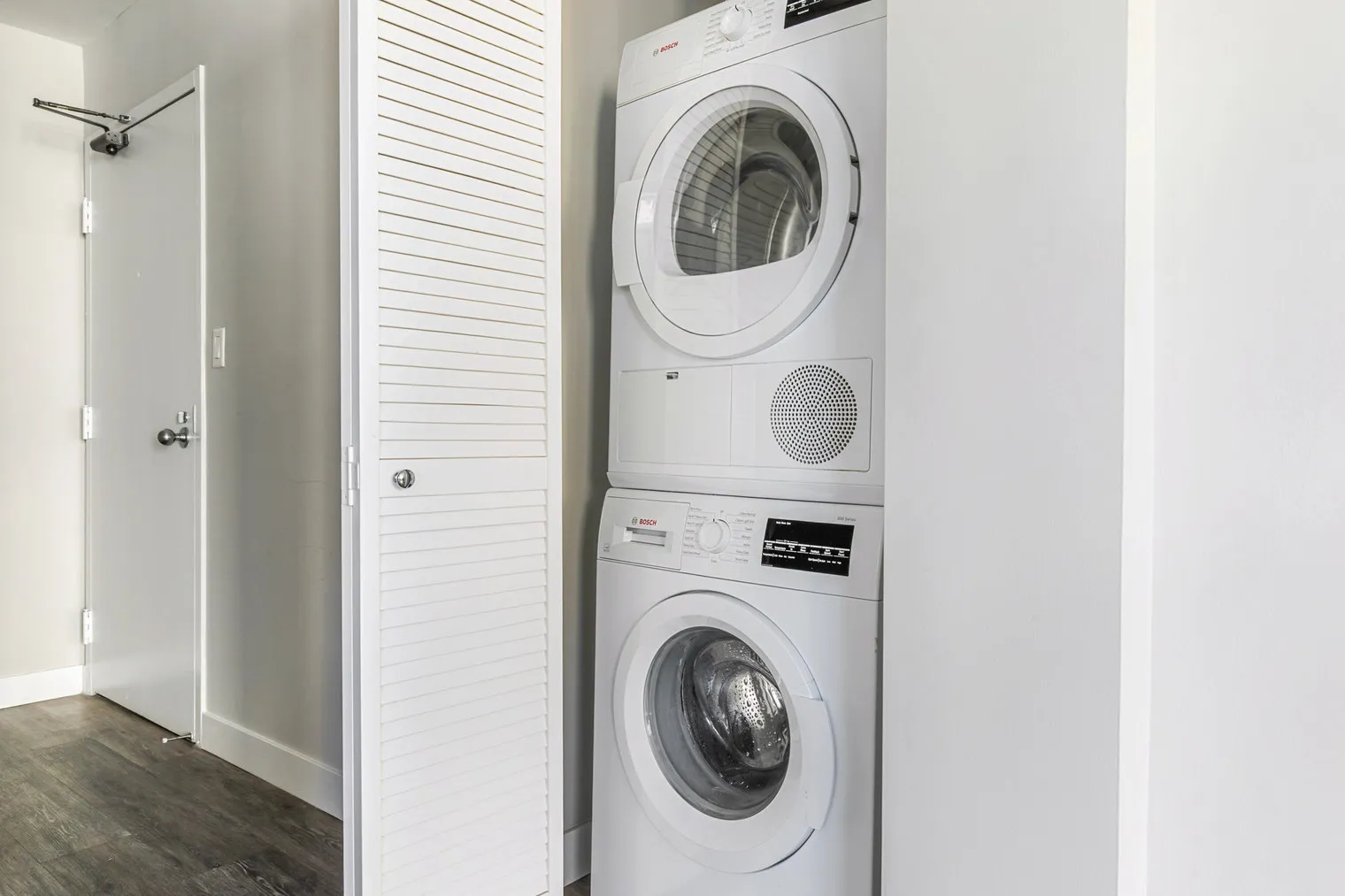 1 E Delaware Pl   60611 60611-One East Delaware-unit#ID1358-Chicago-IL