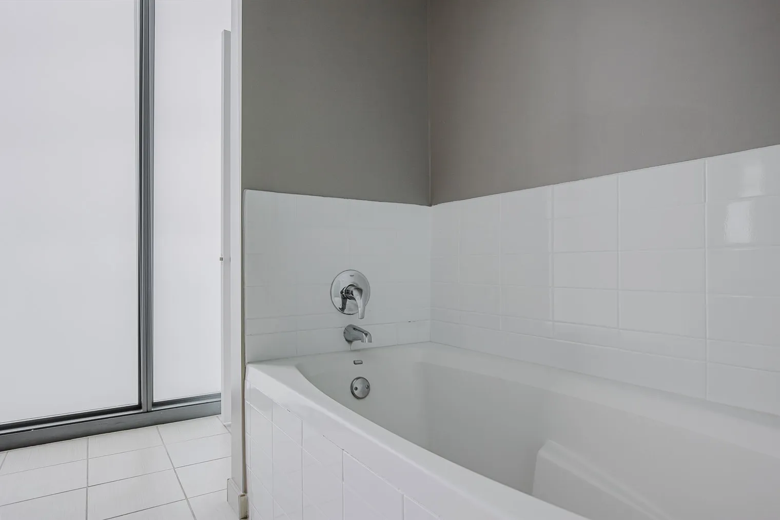 505 N State St   60654 60654-State & Grand-unit#ID1144-Chicago-IL