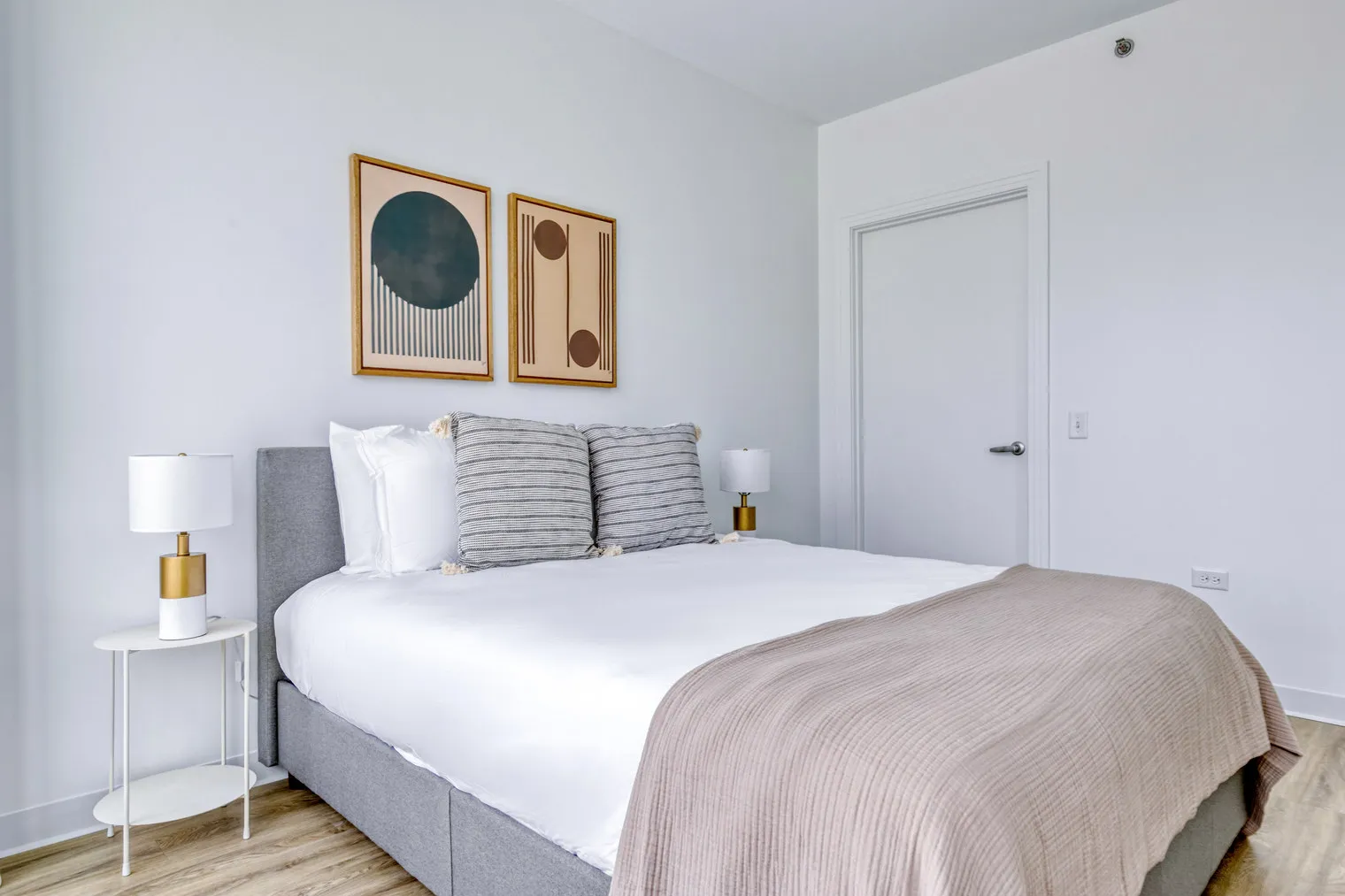 808 W Van Buren St   60607 60607-The Van Buren-unit#ID534-Chicago-IL