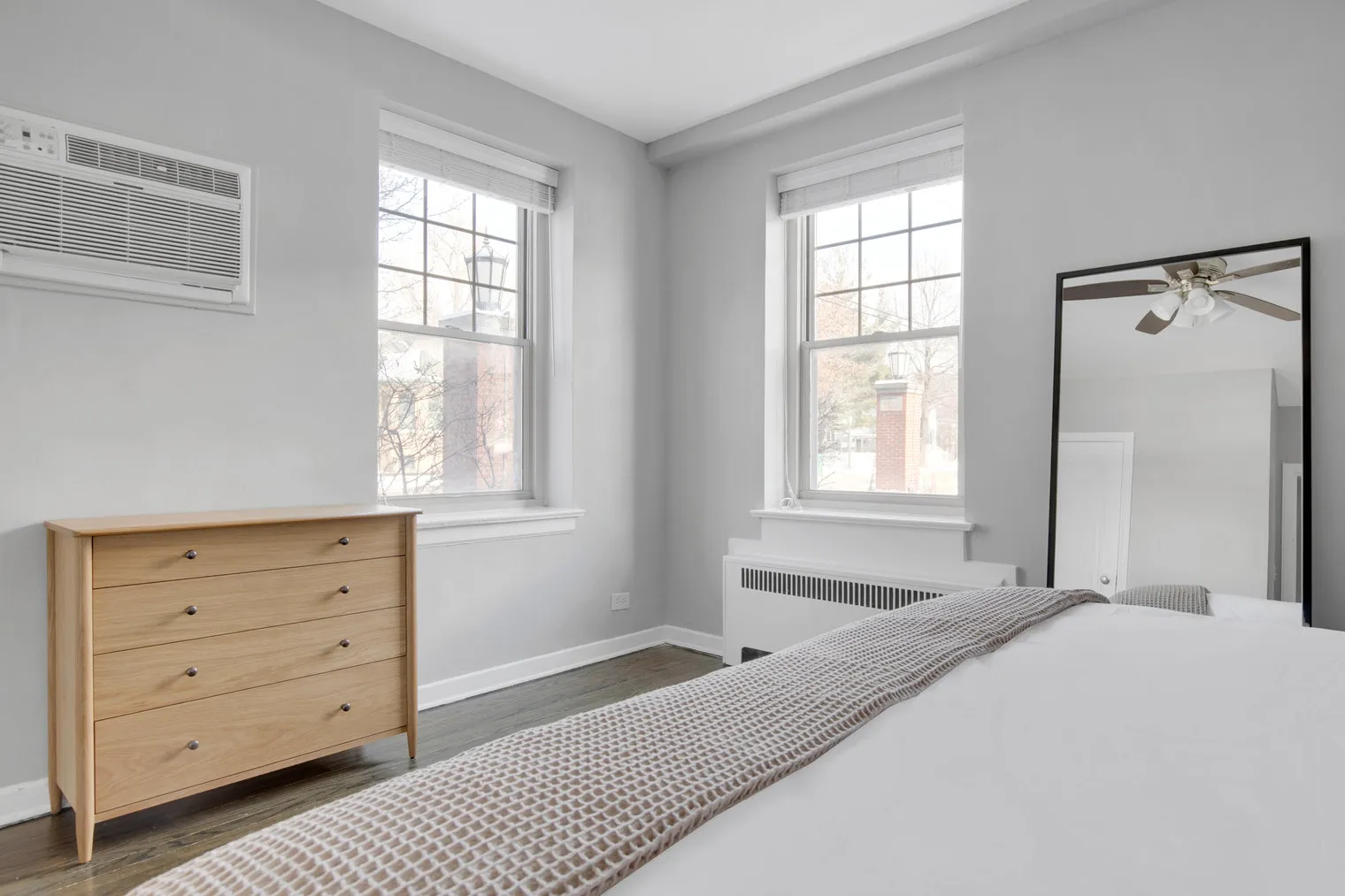 2766 Hampton Pkwy 60201 60201-Hampton Parkway-unit#ID600-Evanston-IL