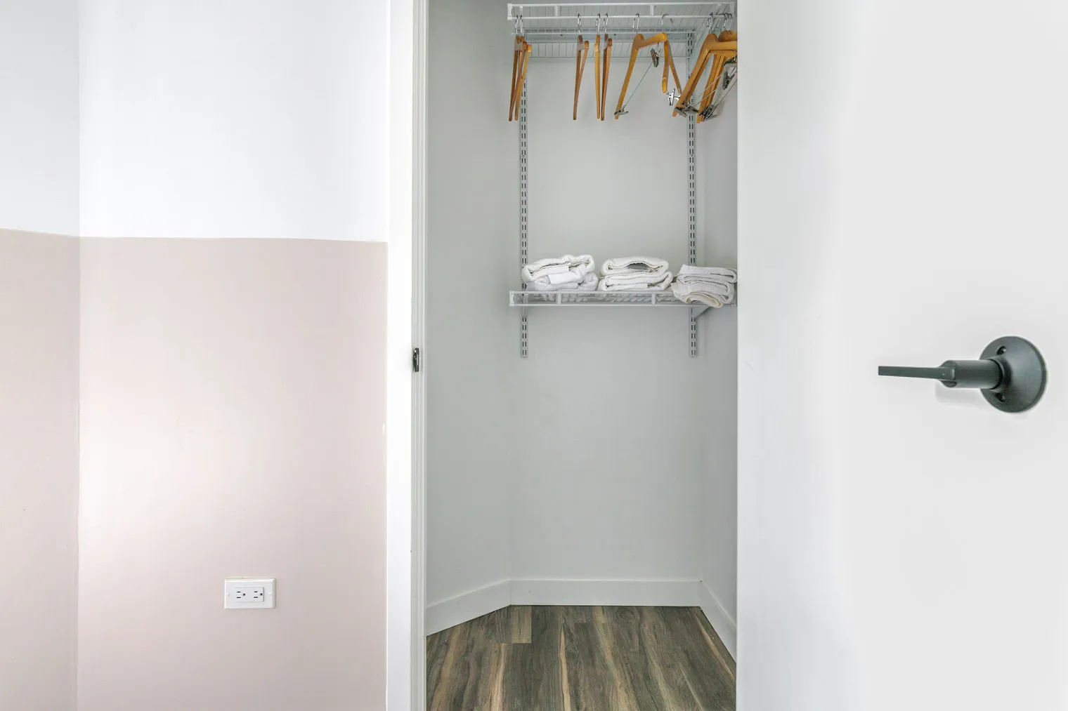 61 W Erie St   60654 60654-The Opal-unit#ID1410-Chicago-IL