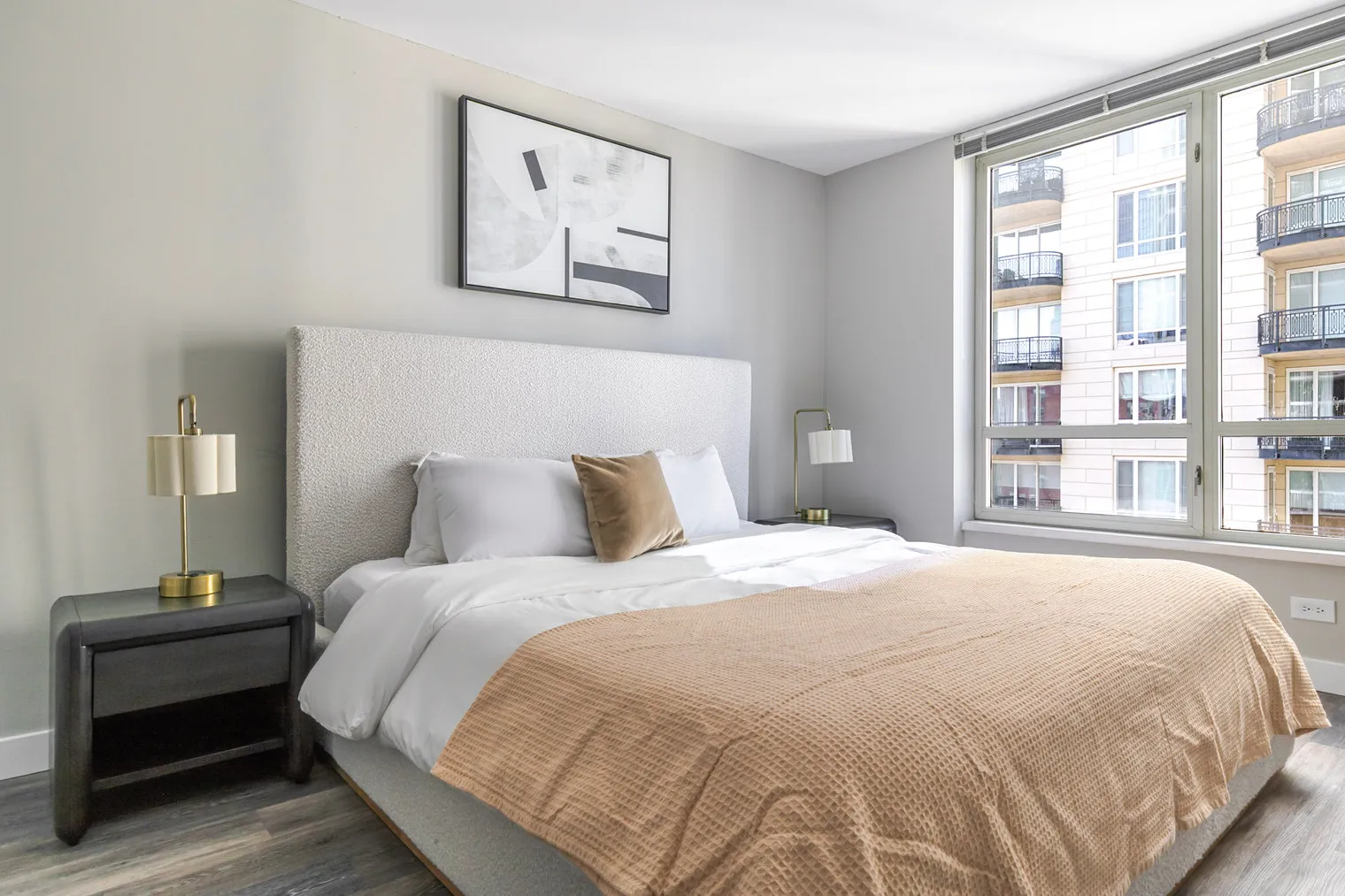 1 E Delaware Pl   60611 60611-One East Delaware-unit#ID1358-Chicago-IL
