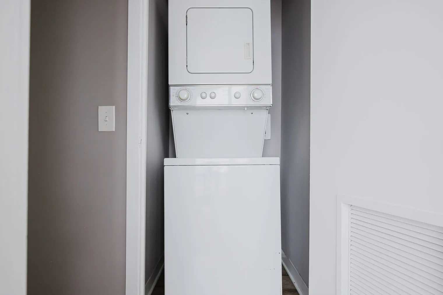 505 N State St   60654 60654-State & Grand-unit#ID1144-Chicago-IL