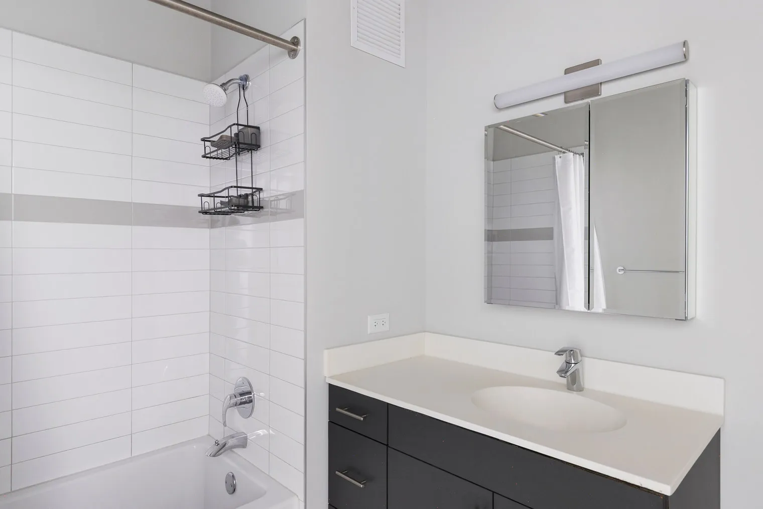 60 E Randolph St   60601 60601-Parkline-unit#ID1372-Chicago-IL