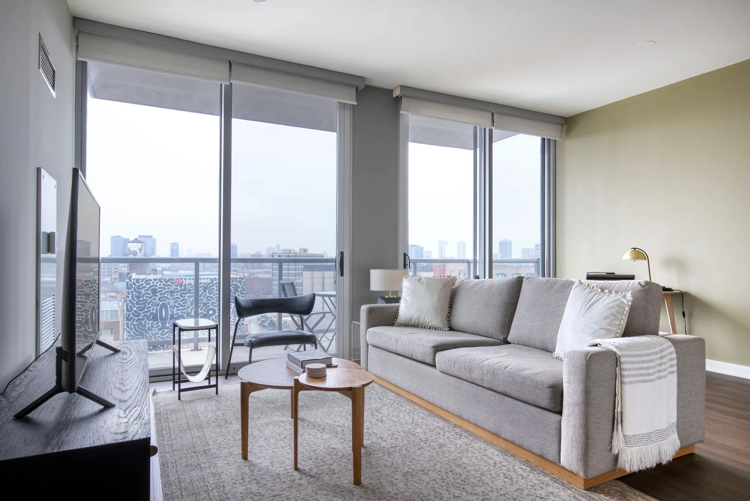 910 W Huron St 60642 60642-Mondial-unit#id1023-Chicago-IL