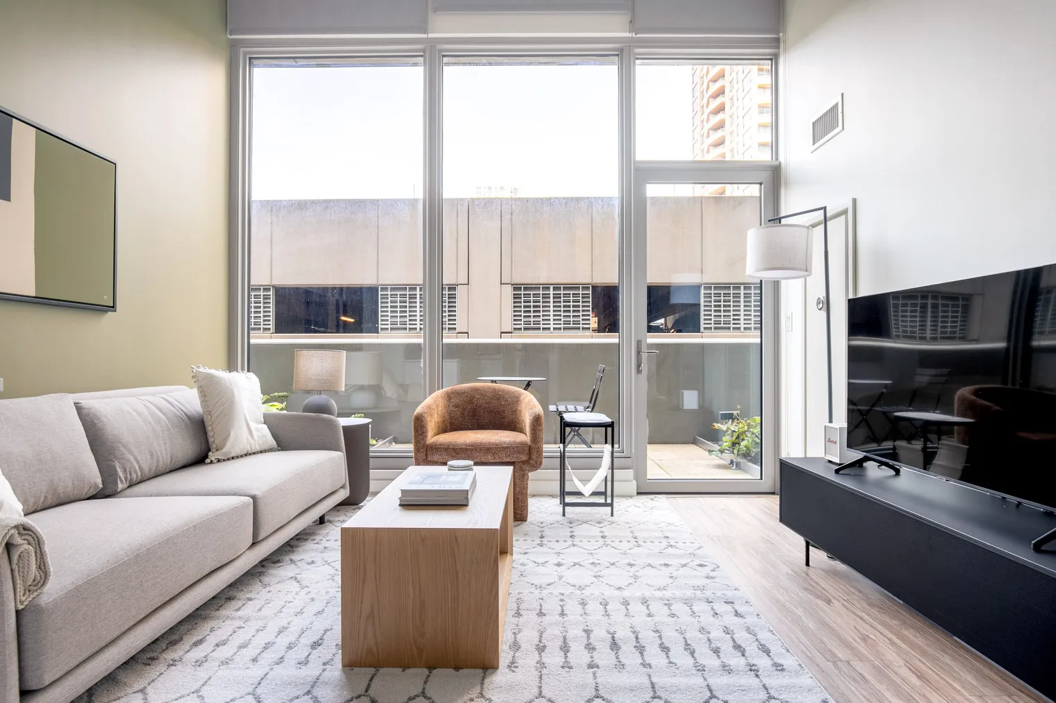 165 N Desplaines St 60661 60661-Emme-unit#ID750-Chicago-IL