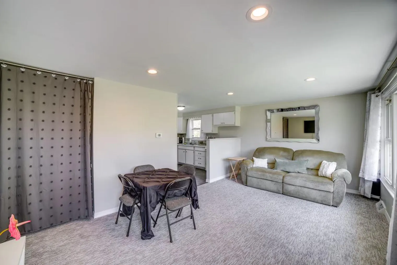 544 E 92nd Pl 60619 60619-Building East 92nd Place - evolve-unit#ID1306077P-Chicago-IL