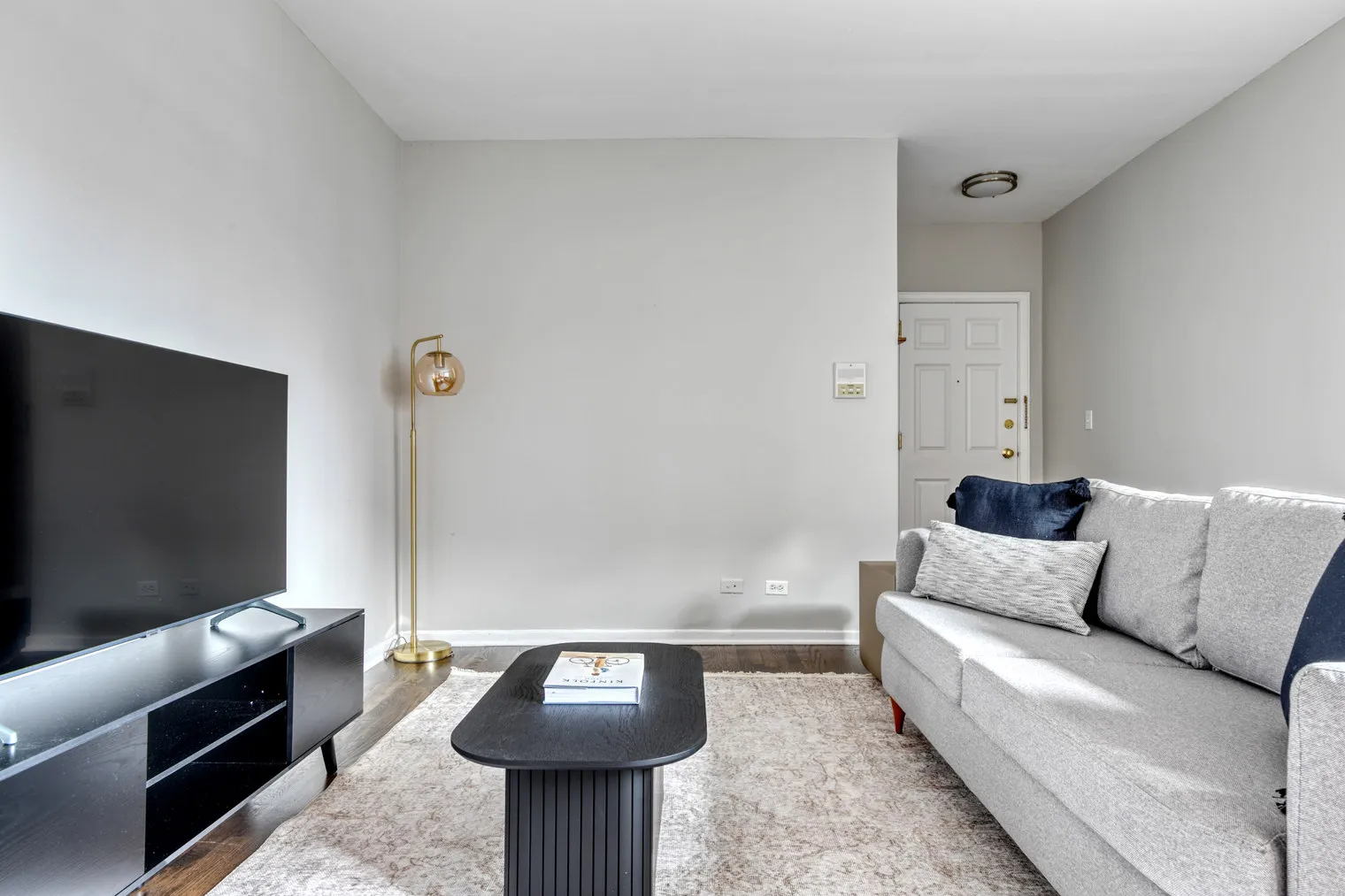 2762 Hampton Pkwy 60201 60201-Hampton Parkway-unit#ID521-Evanston-IL