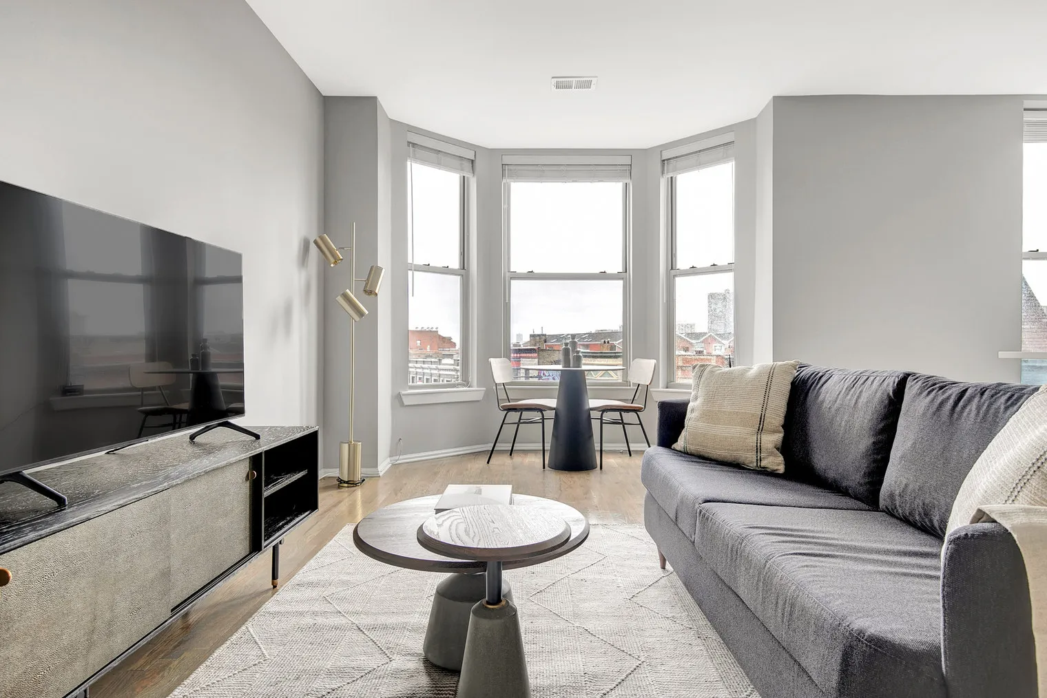 911 W School St 60657 60657-3264 N. Clark-unit#ID472-Chicago-IL