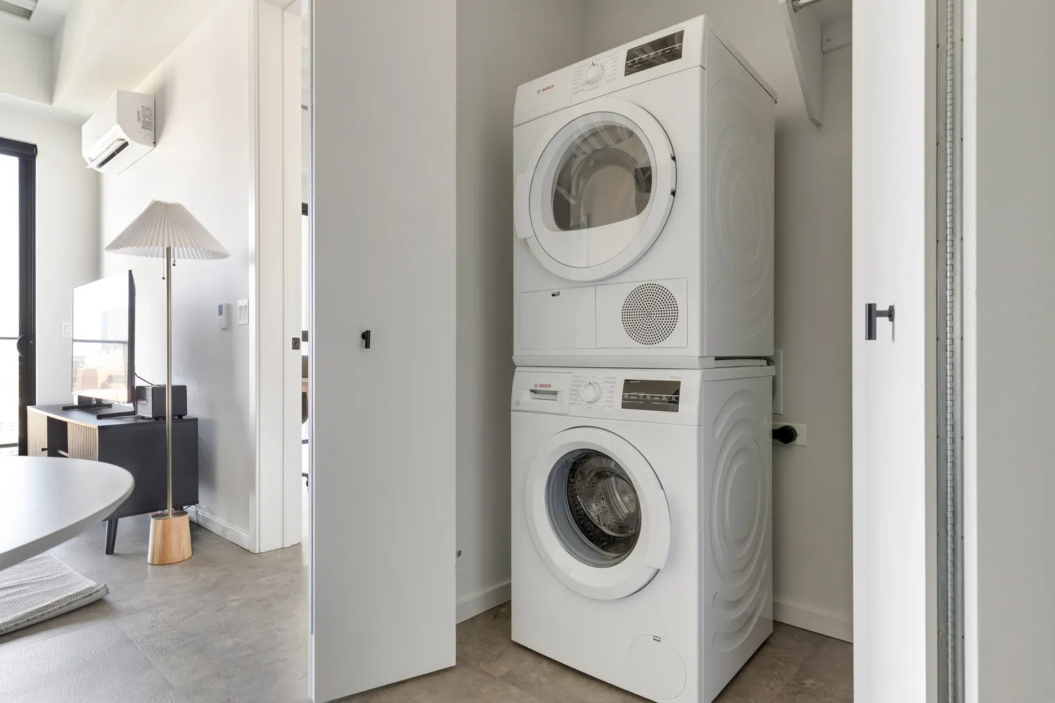 1220 W Jackson Blvd   60607 60607-The Jax-unit#ID1319-Chicago-IL