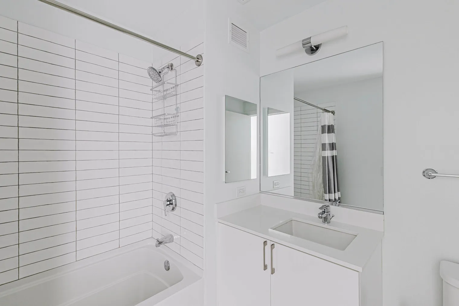 808 W Van Buren St   60607 60607-The Van Buren-unit#ID540-Chicago-IL