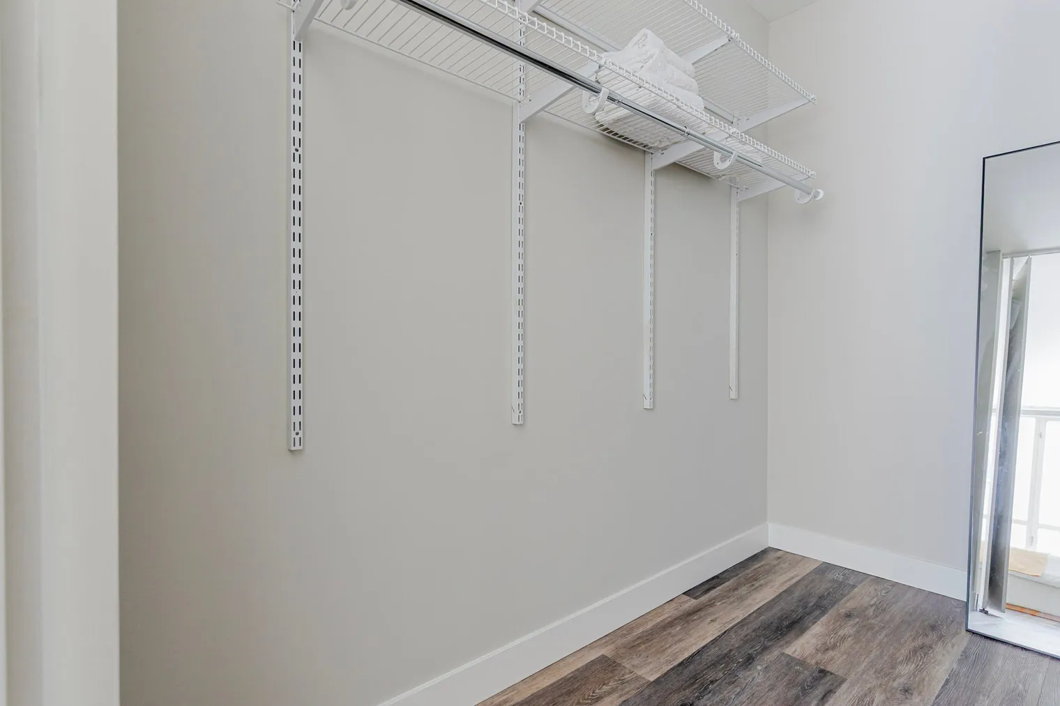 1 E Delaware Pl   60611 60611-One East Delaware-unit#ID1358-Chicago-IL