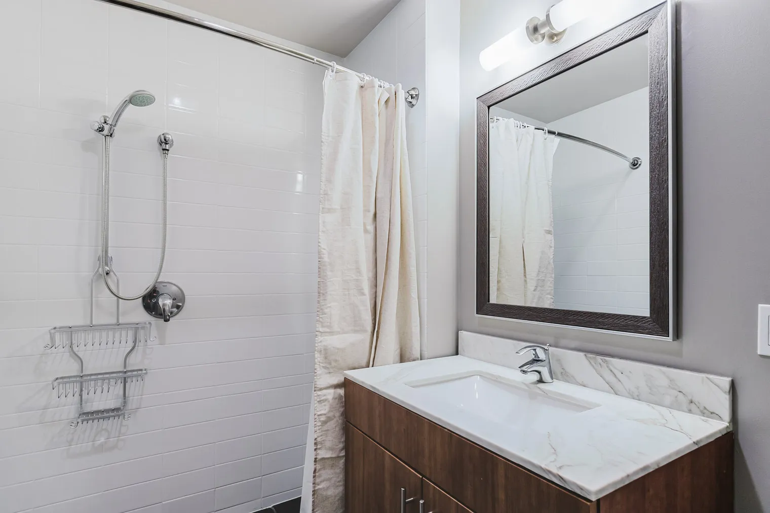 505 N State St   60654 60654-State & Grand-unit#ID1144-Chicago-IL
