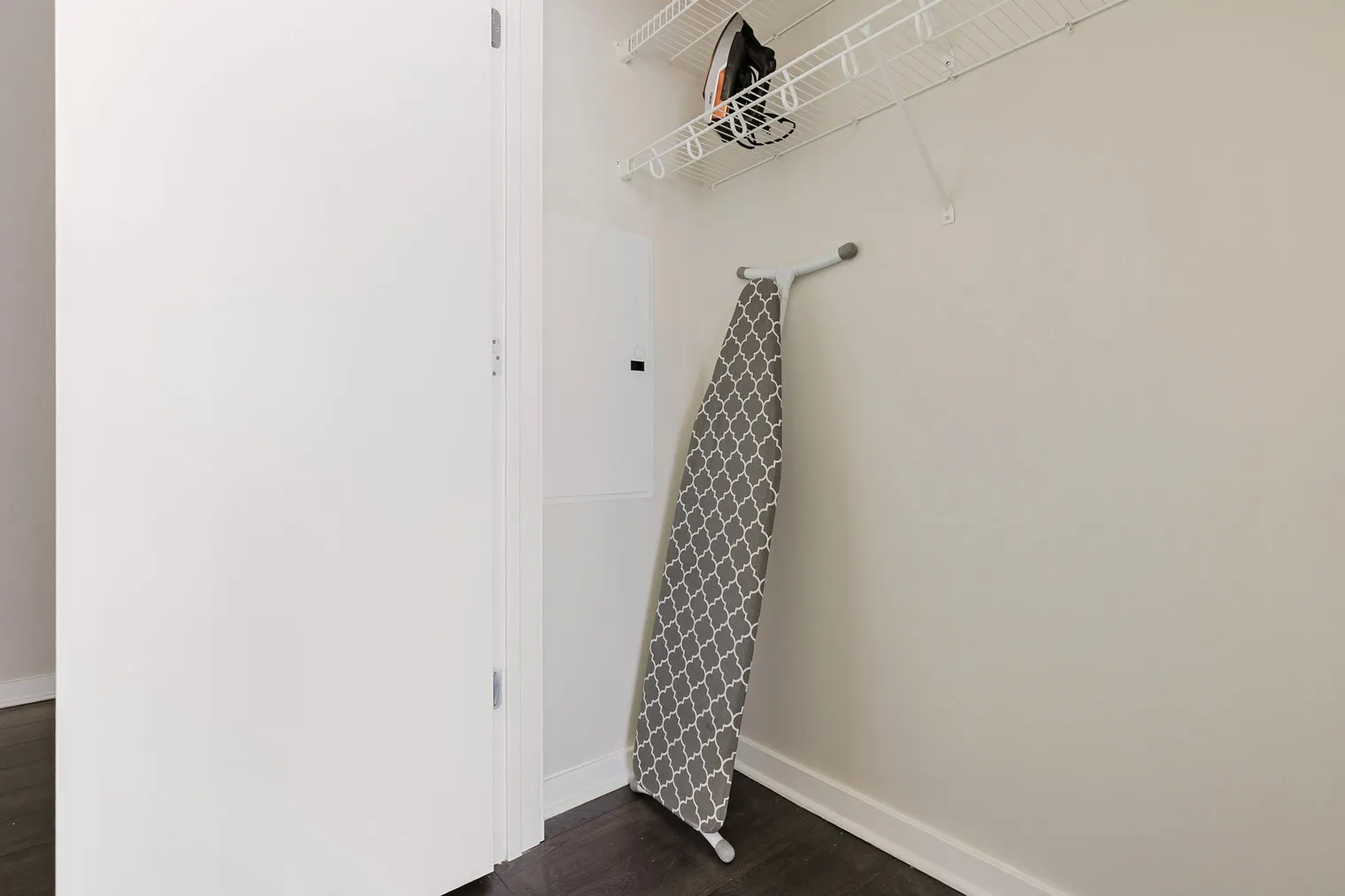 730 W Couch Pl   60661 60661-The Parker-unit#ID1365-Chicago-IL