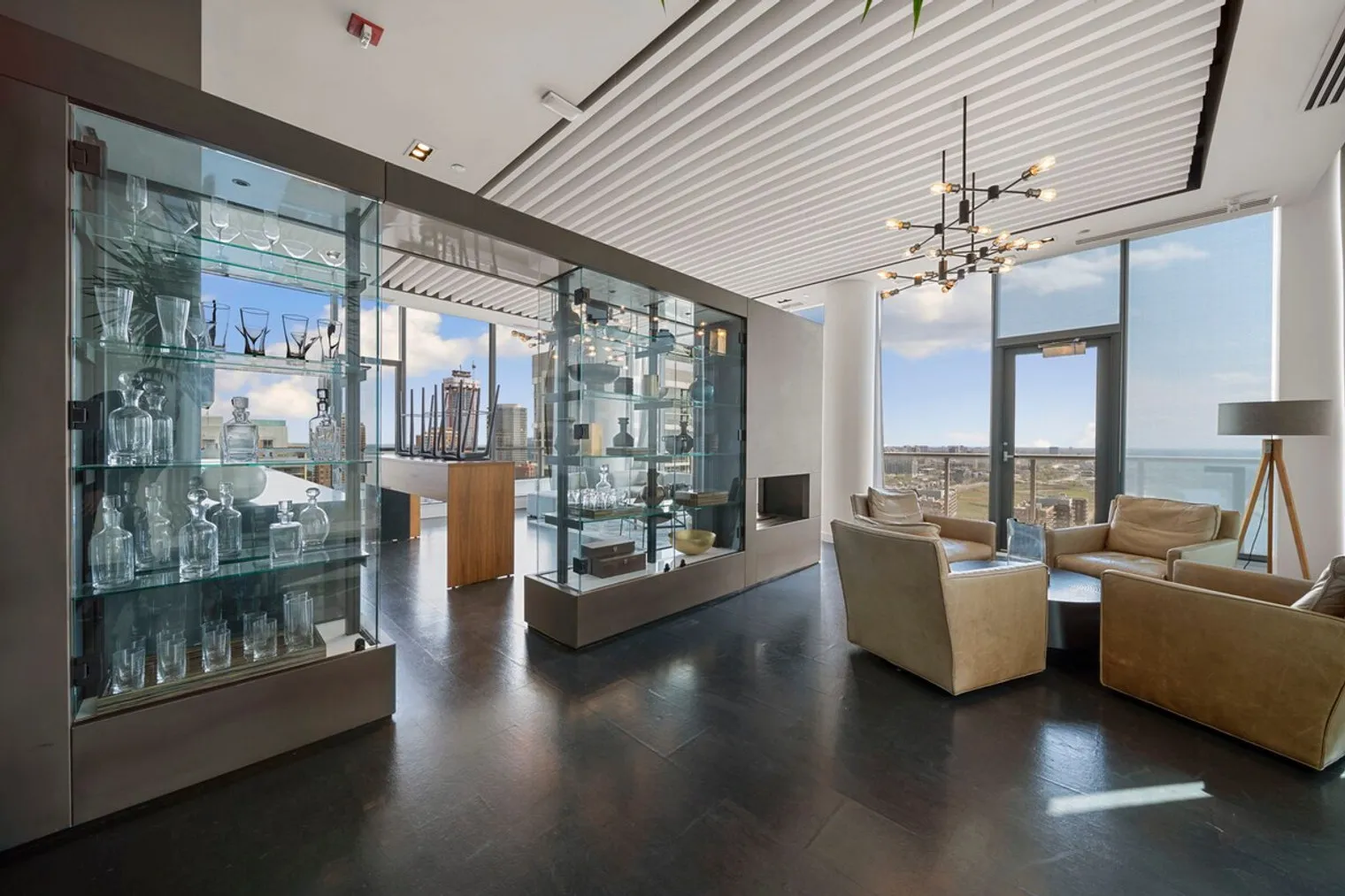 347 S Clark St   60604 60604-Building South Clark Street - first-class-rentals-llc-unit#ID1321203P-Chicago-IL