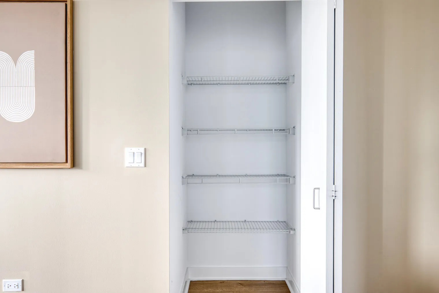 201 N Garland Ct   60601 60601- Mila-unit#ID959-Chicago-IL