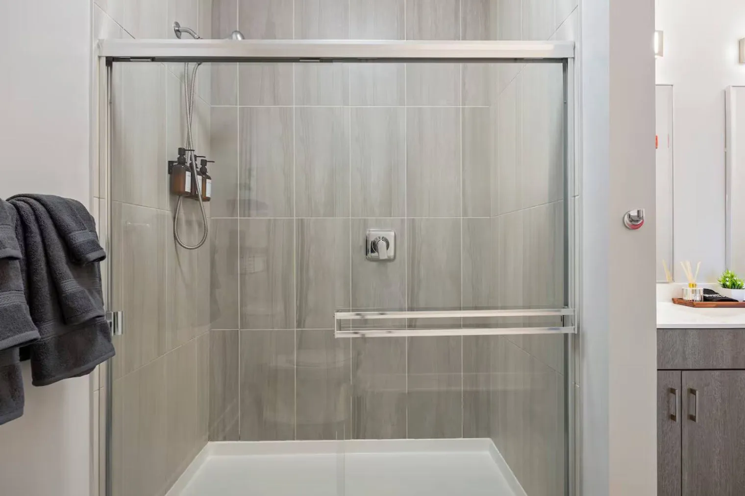 28294 Ferry Rd 60555 60555-Building Ferry Road-unit#ID1366987P-Warrenville-IL