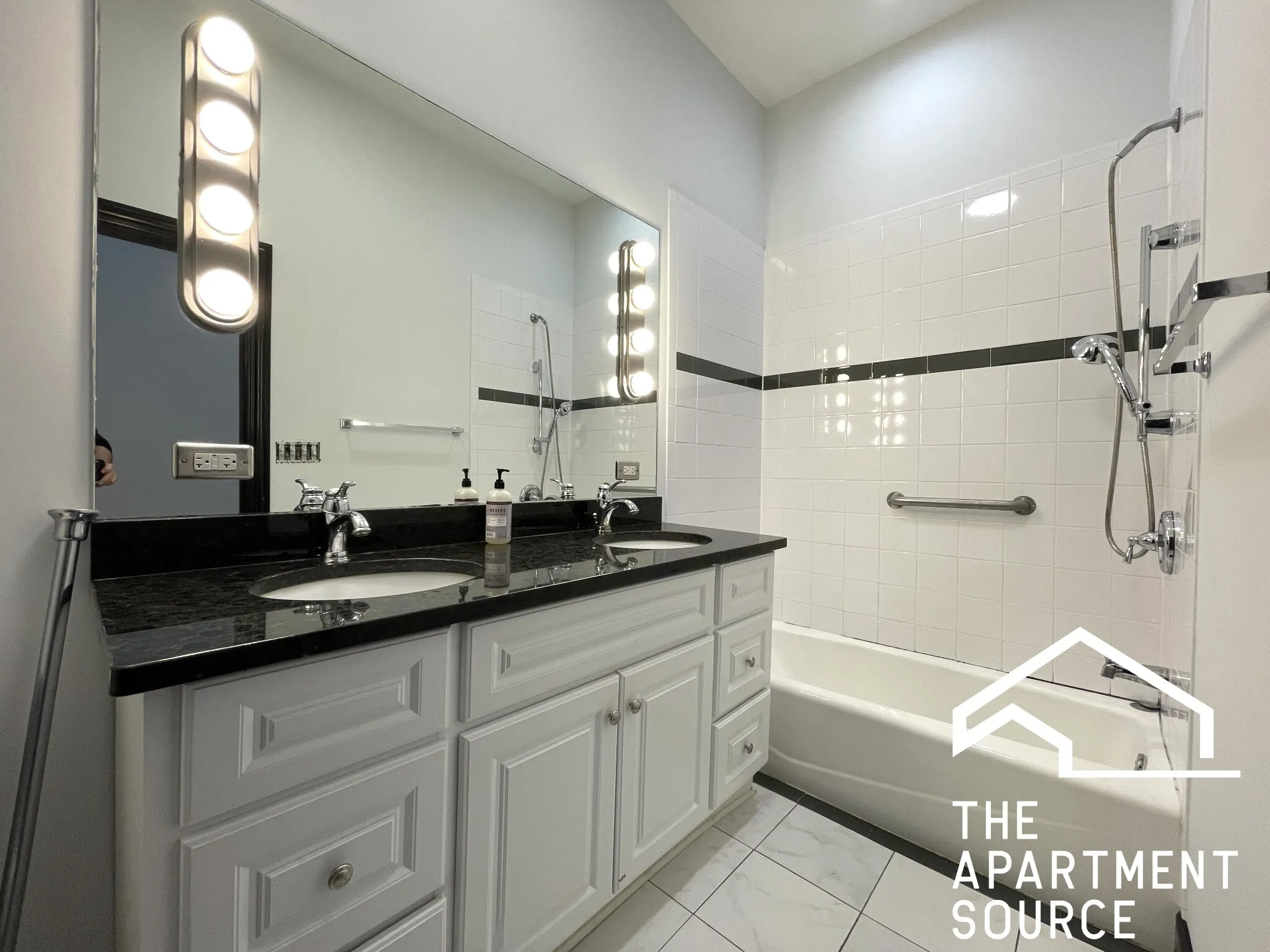 1000 N Mozart St   60622 60622-unit#1E-Chicago-IL
