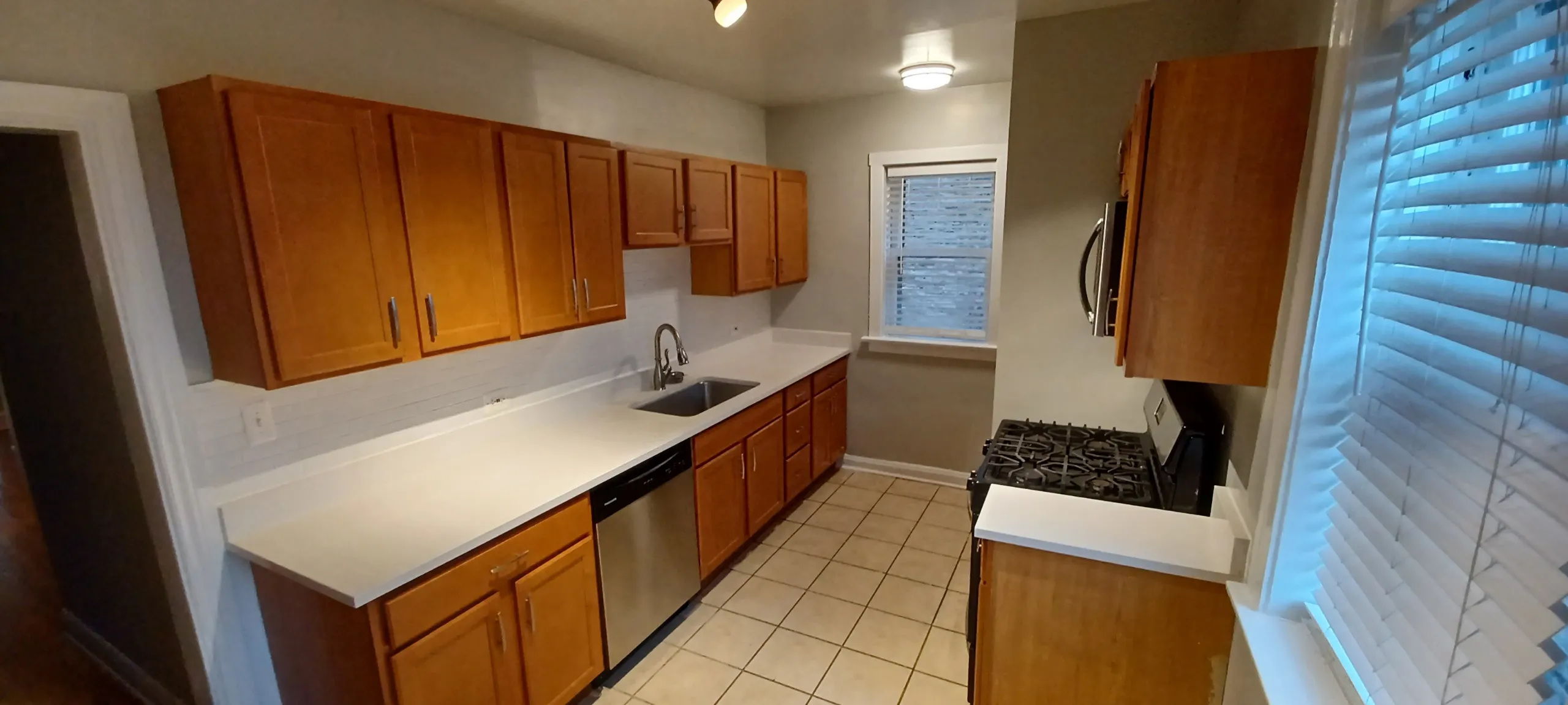 121 Elmwood Ave 60202 60202-unit#2-Evanston-IL