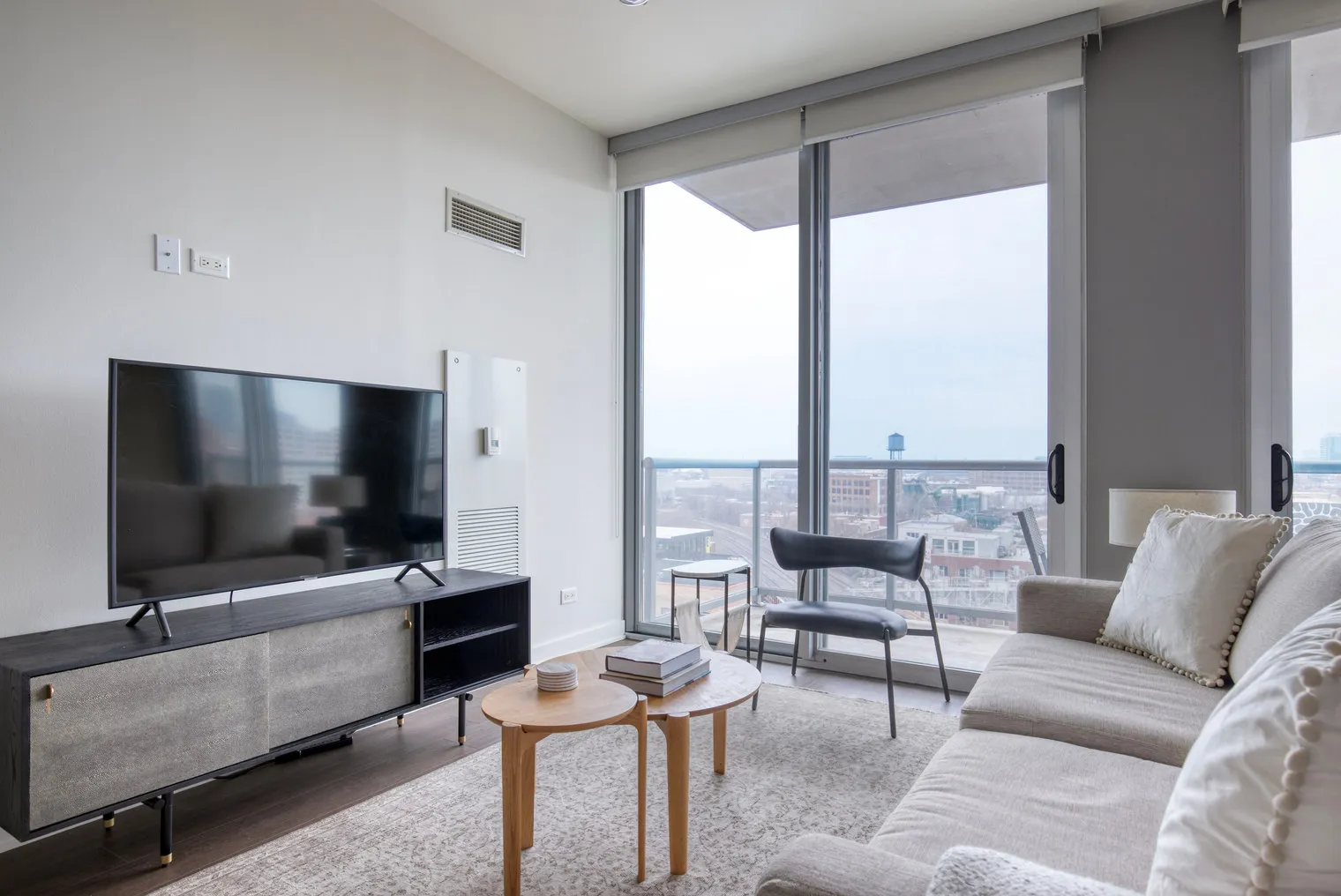 910 W Huron St   60642 60642-Mondial-unit#id1023-Chicago-IL