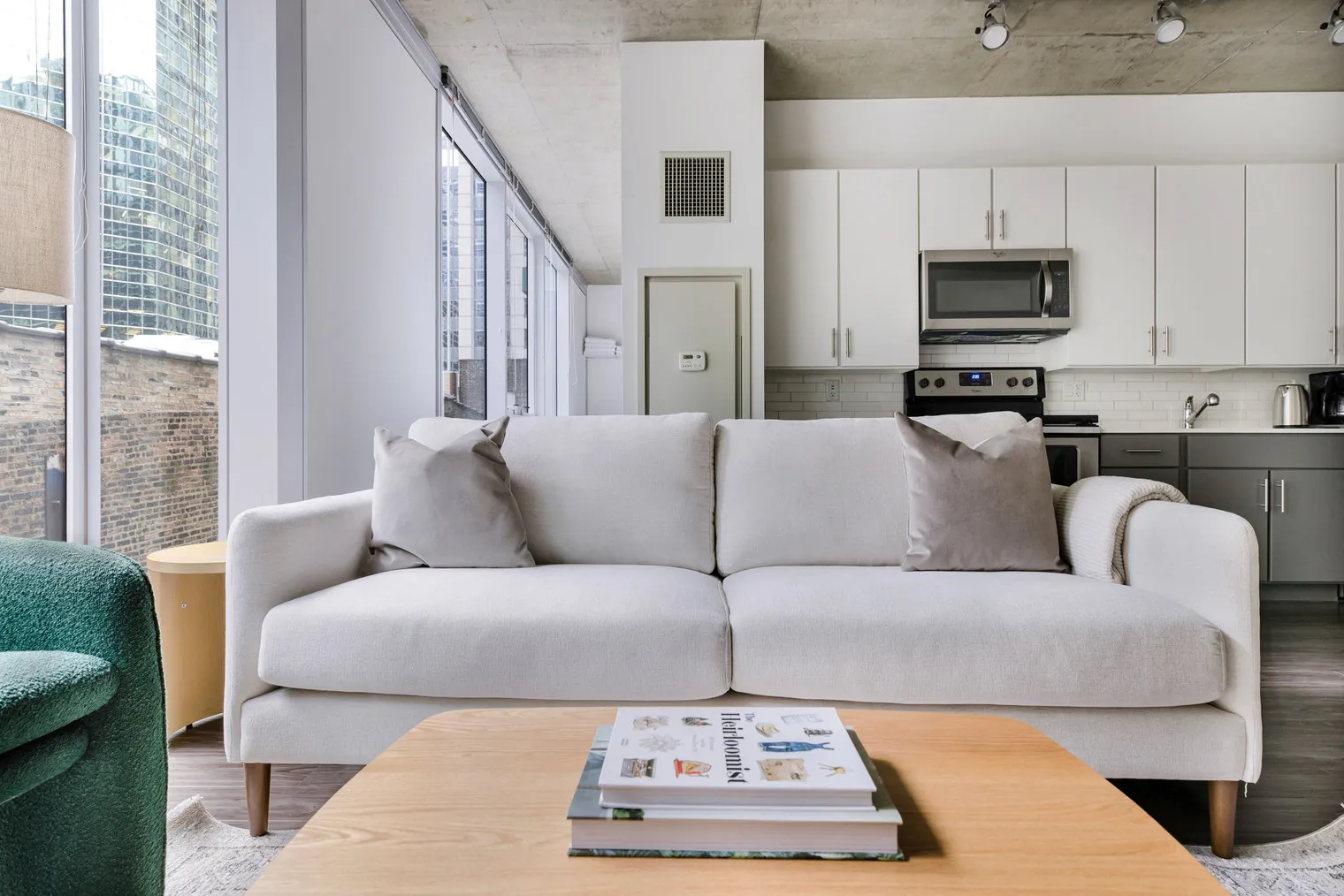 215 W Lake St   60606 60606-Linea-unit#ID1331-Chicago-IL