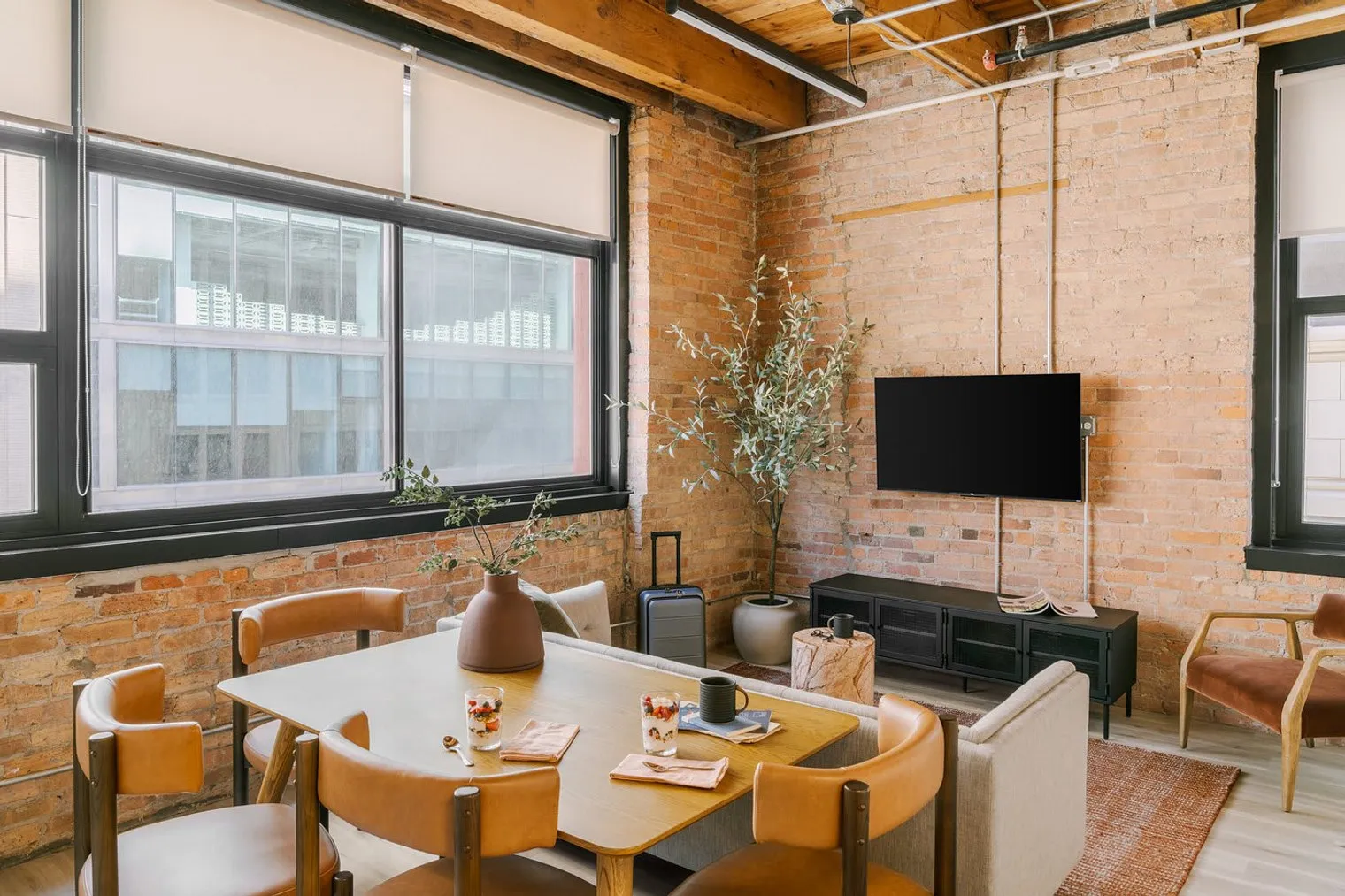 555 W Jackson Blvd   60661 60661-Building West Jackson Boulevard - livn-chicago-unit#ID1504152P-Chicago-IL