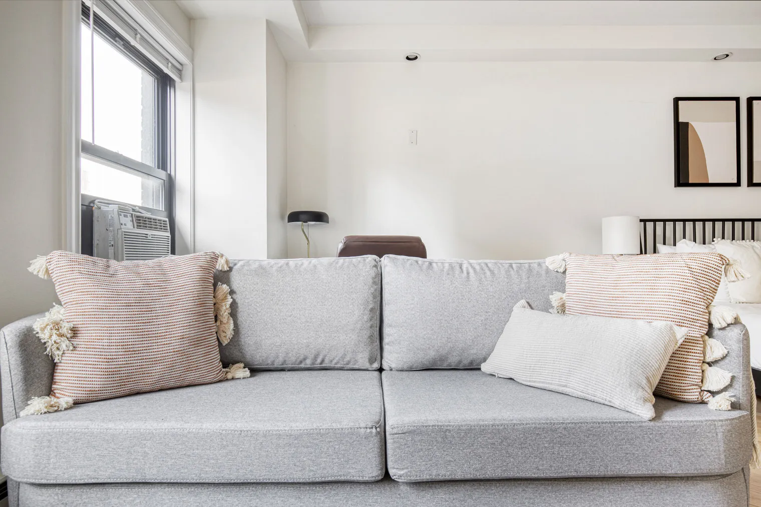 1400 N Lake Shore Dr   60610 60610-The Deco-unit#ID553-Chicago-IL