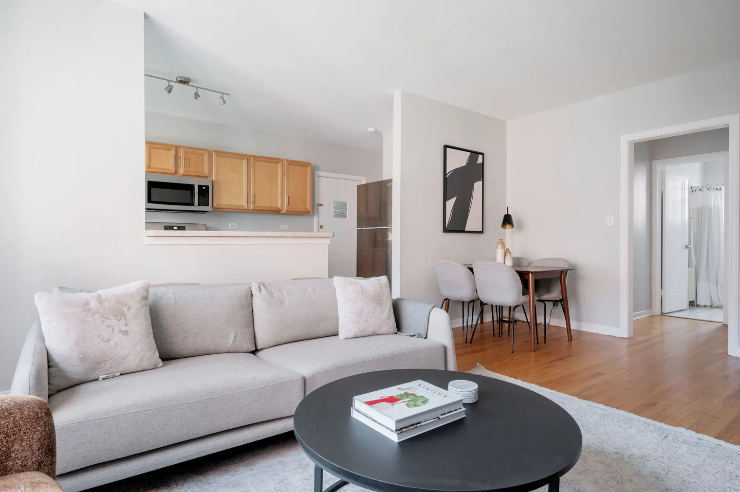 2752 Hampton Pkwy   60201 60201-2752 Hampton Parkway-unit#ID953-Evanston-IL