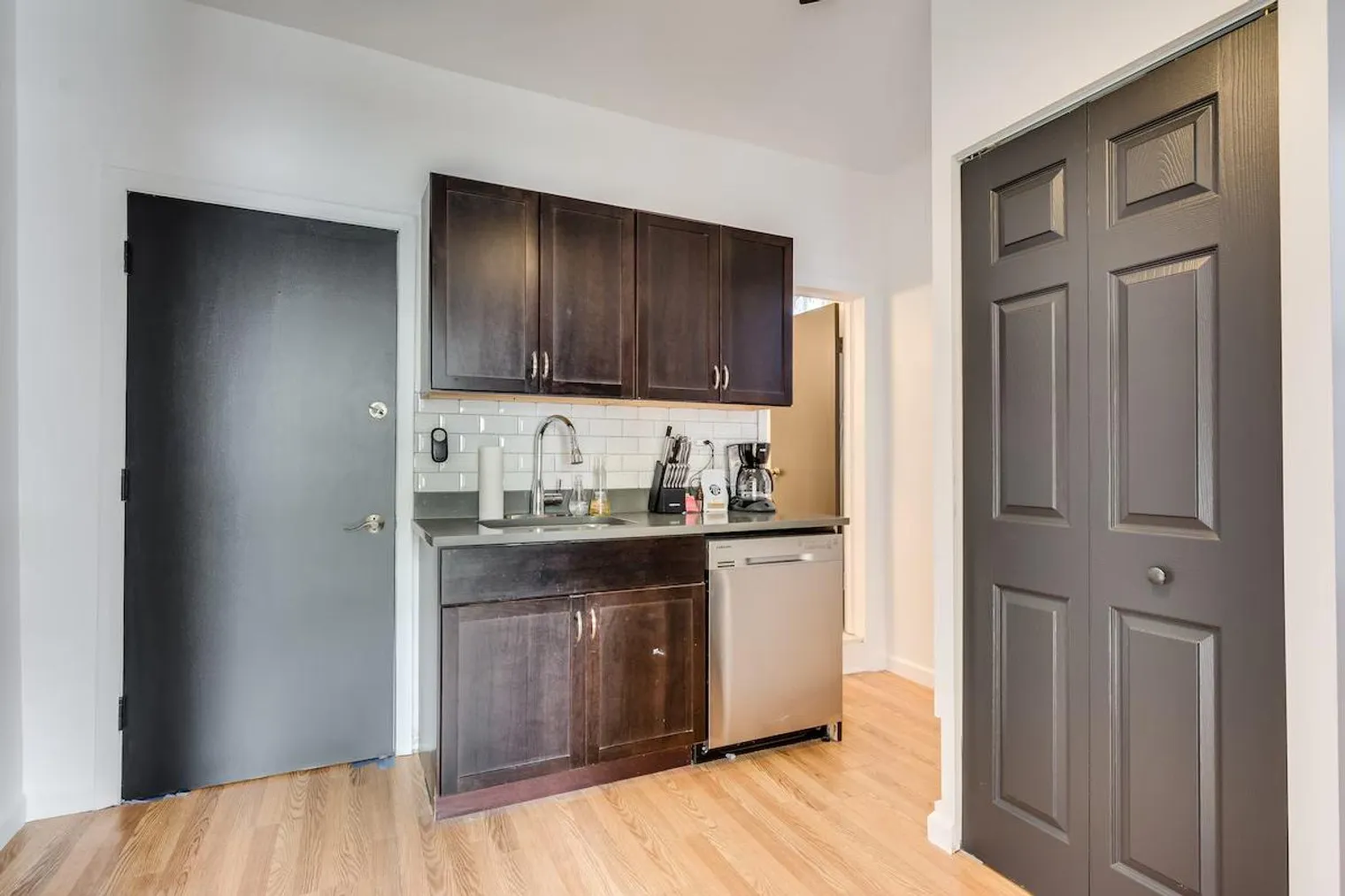 1519 W Superior St   60642 60642-Building West Superior Street-unit#ID1255750P-Chicago-IL