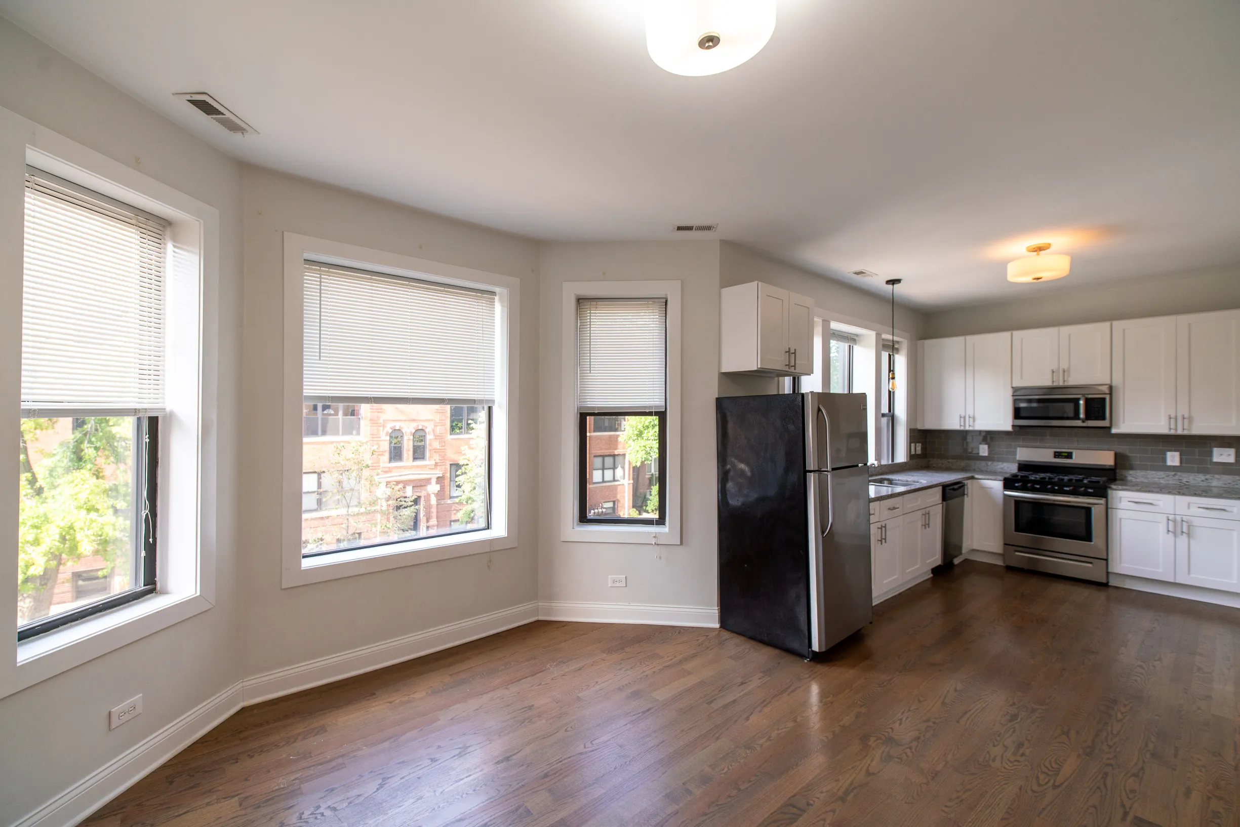 1355 W Bryn Mawr Ave 60660 60660-unit#2W-Chicago-IL
