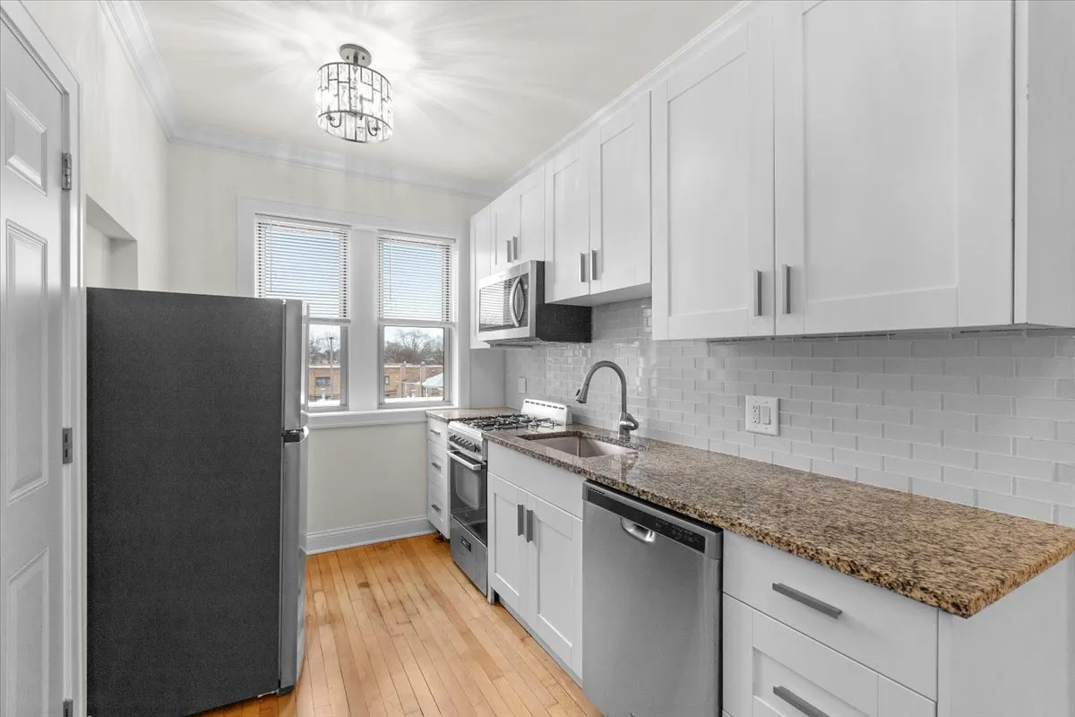 1727 W. Thorndale 60660-Hermitage Andersonville Apartments-unit#1B-Chicago-IL